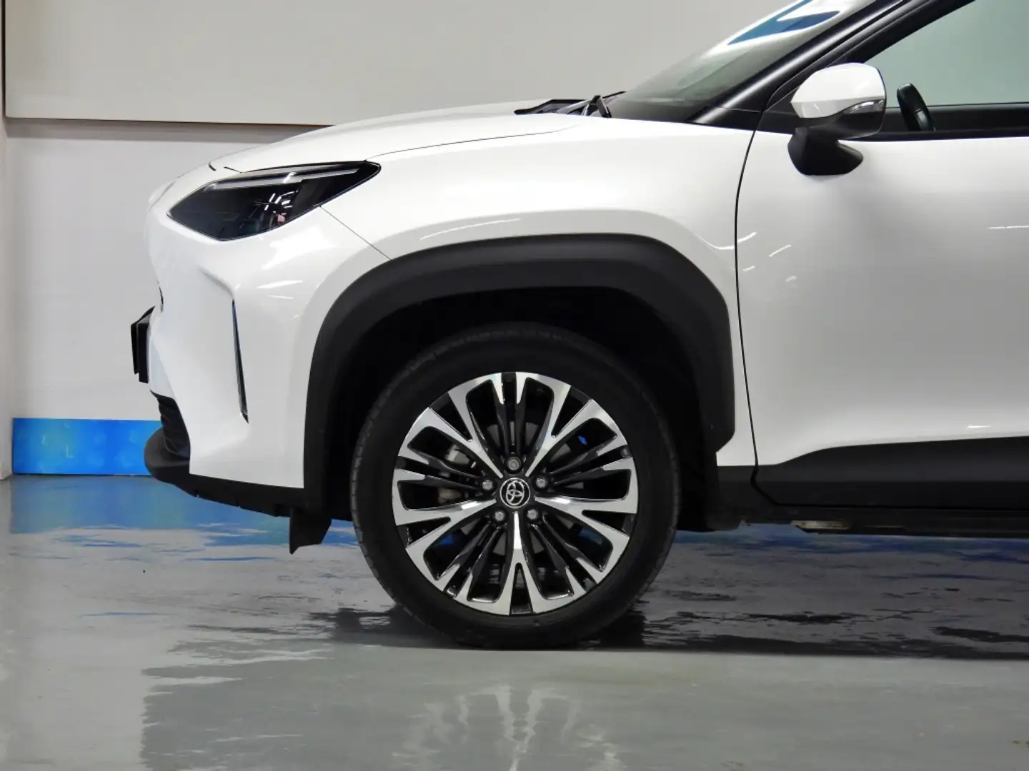Toyota Yaris Cross 120H Style Blanco - 2