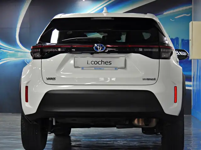 Toyota Yaris Cross view 6