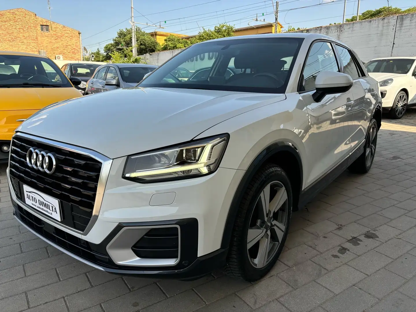 Audi Q2 Q2 30 1.6 tdi IDENTITY BLACK Wit - 2
