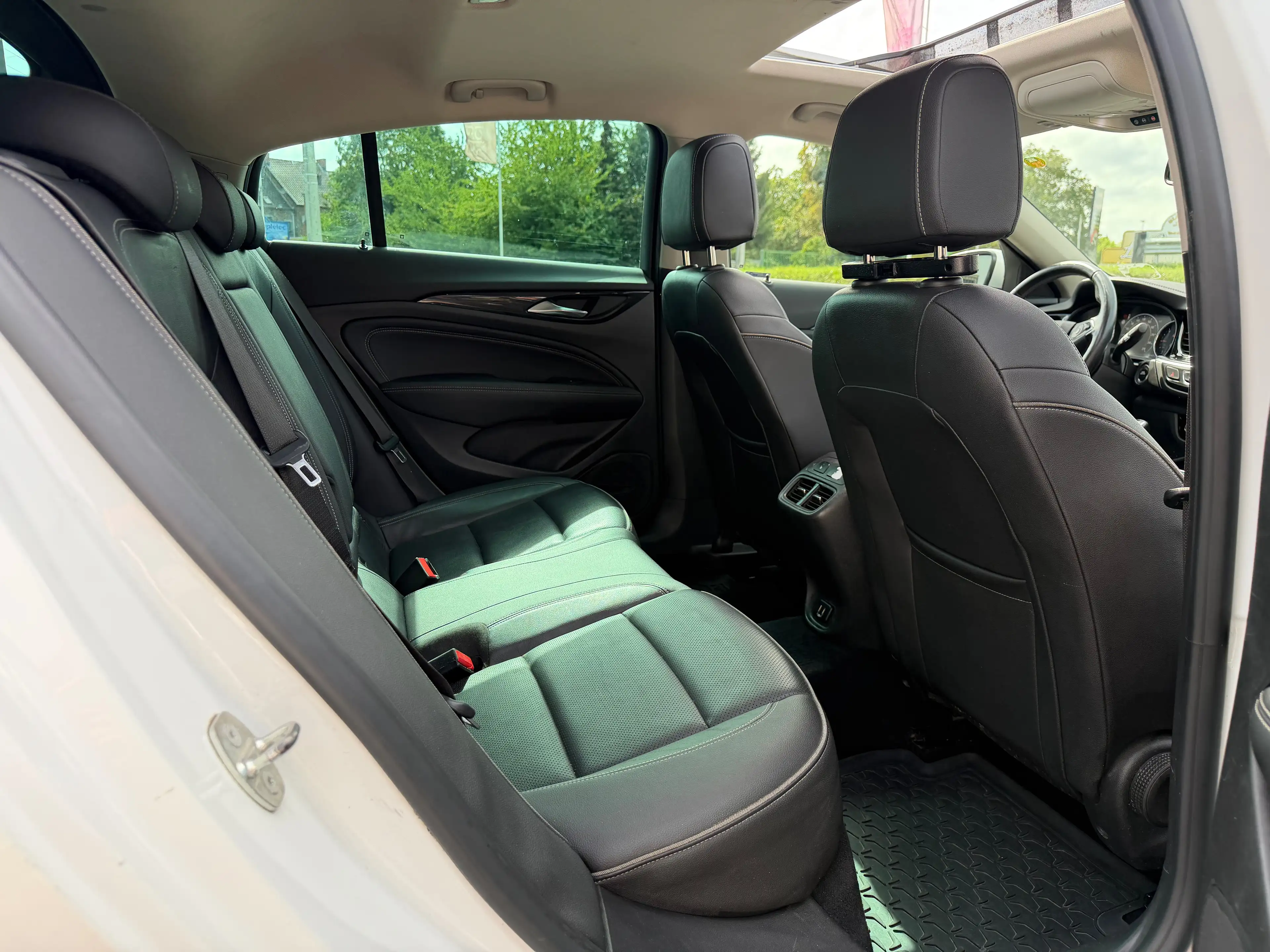 Opel Insignia Grand Sport 1.6 CDTI FULL LED / NAVI PRO / SIEGE MEM / JANTES / — photo 13