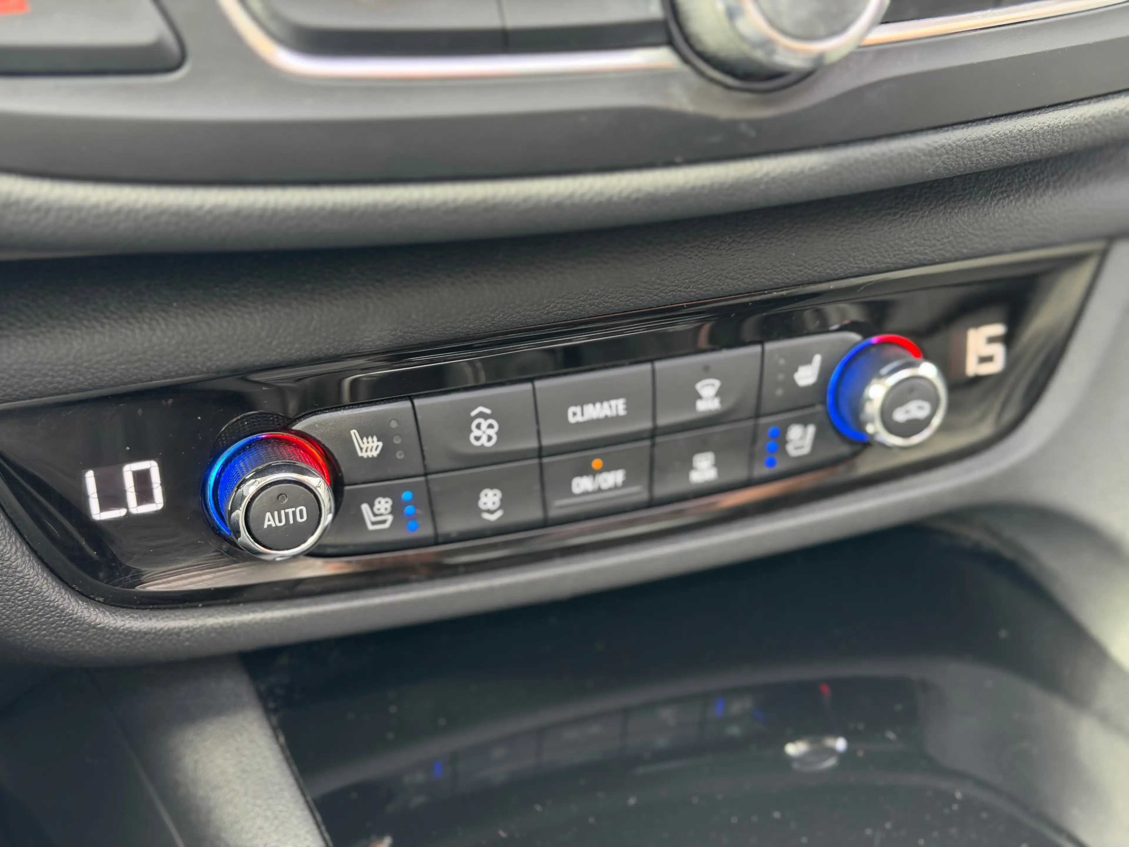 Opel Insignia Grand Sport 1.6 CDTI FULL LED / NAVI PRO / SIEGE MEM / JANTES / — photo 19