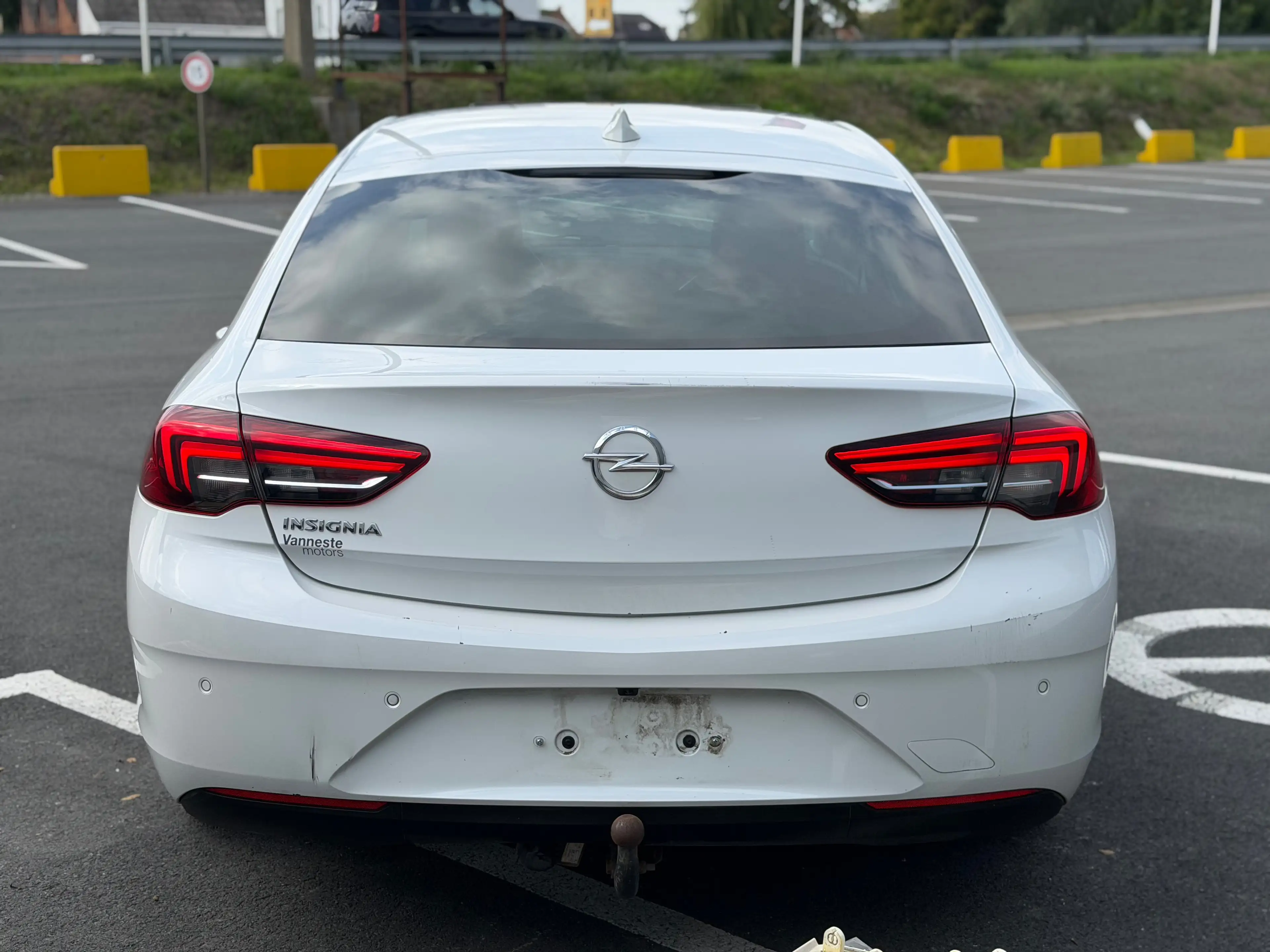 Opel Insignia Grand Sport 1.6 CDTI FULL LED / NAVI PRO / SIEGE MEM / JANTES / — photo 6
