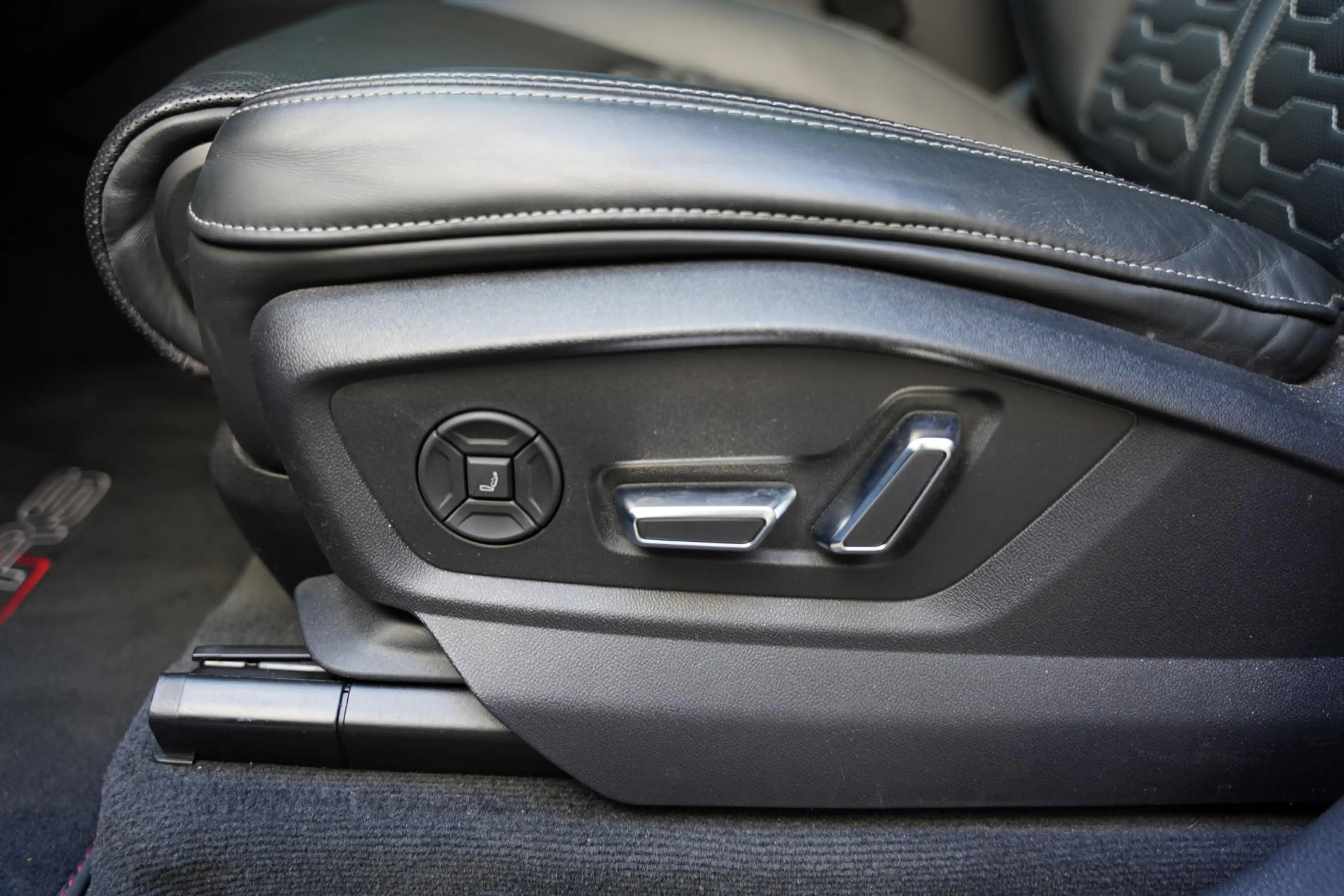Audi RS Q8 RSQ8 4.0 TFSI Quattro URBAN Zeer Unieke RSQ 8 — photo 23