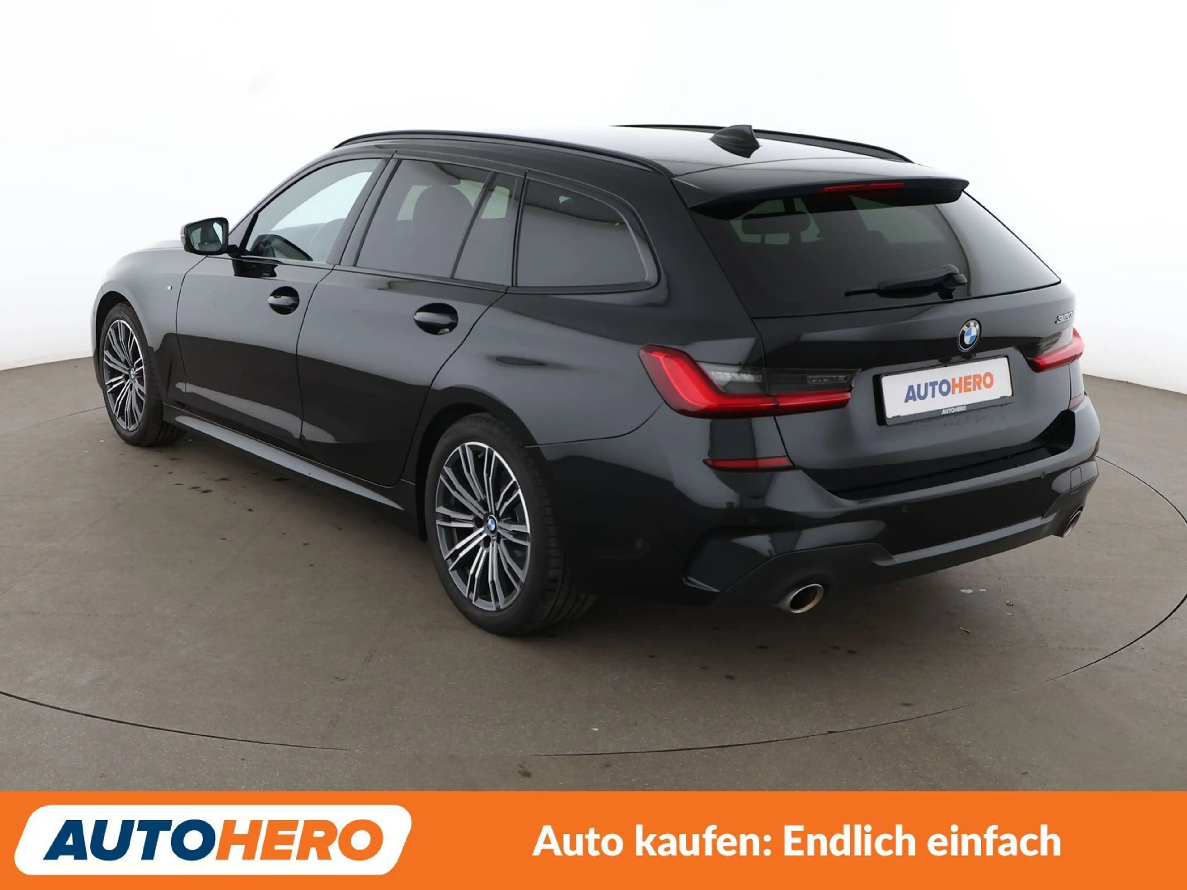BMW 320 320i M Sport Aut.*NAVI*TEMPO*CAM*PDC*SHZ* — photo 4