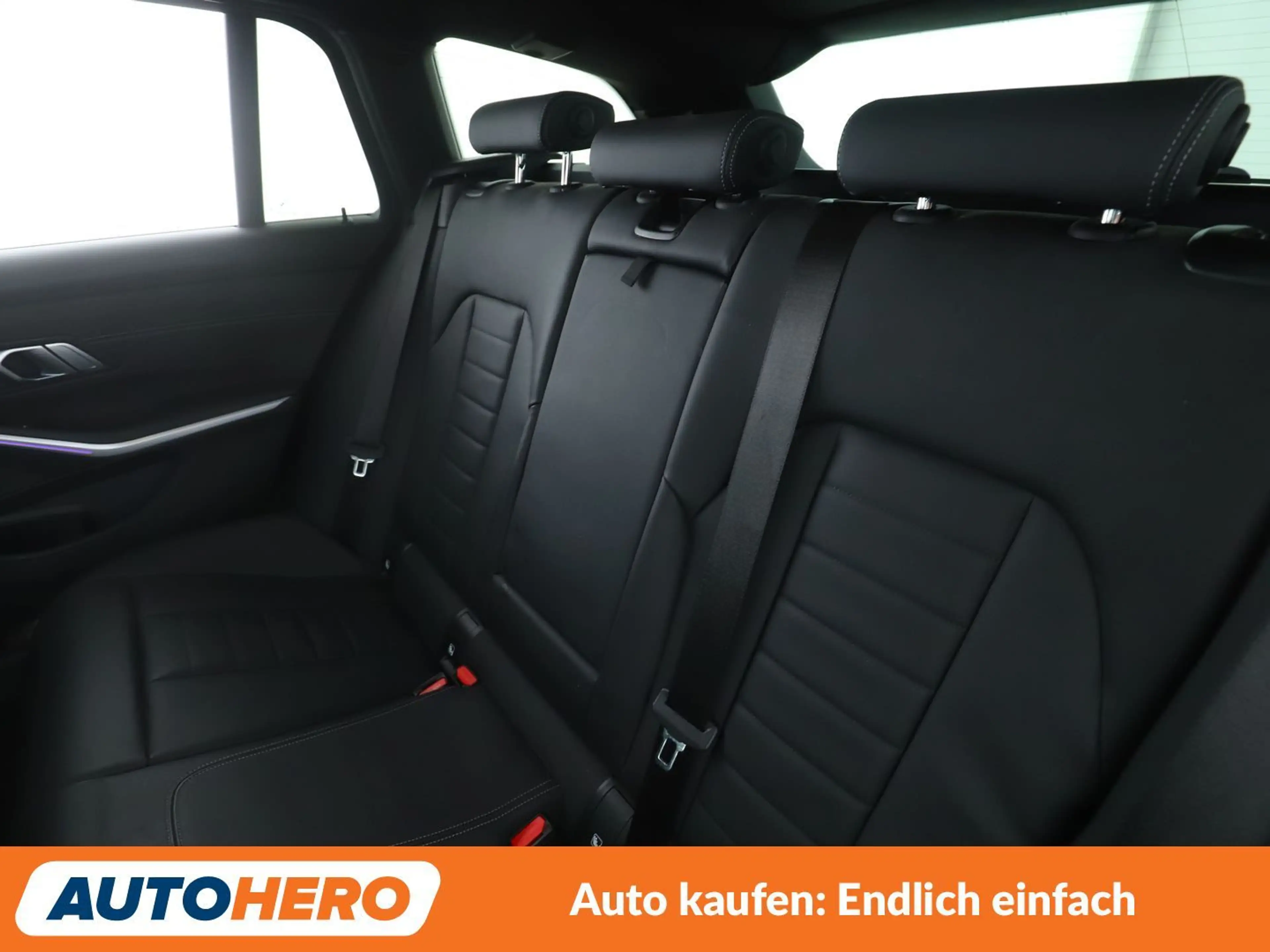 BMW 320 320i M Sport Aut.*NAVI*TEMPO*CAM*PDC*SHZ* — photo 14