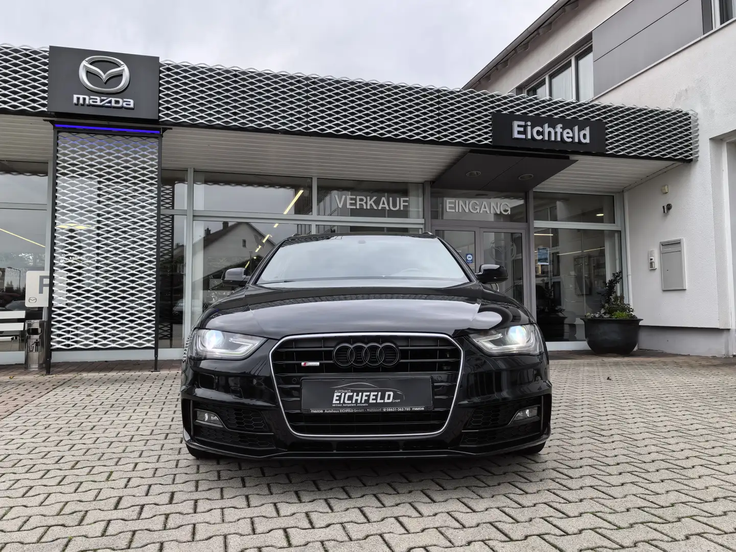 Audi A4 Avant S line Sportpaket / plus 2.0 TDI DPFclean di Noir - 1