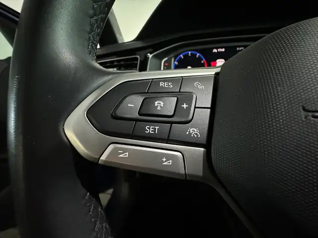 Volkswagen Polo view 14