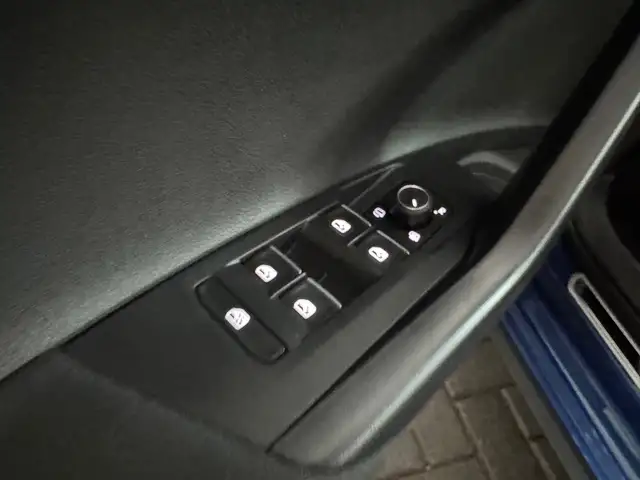 Volkswagen Polo view 13