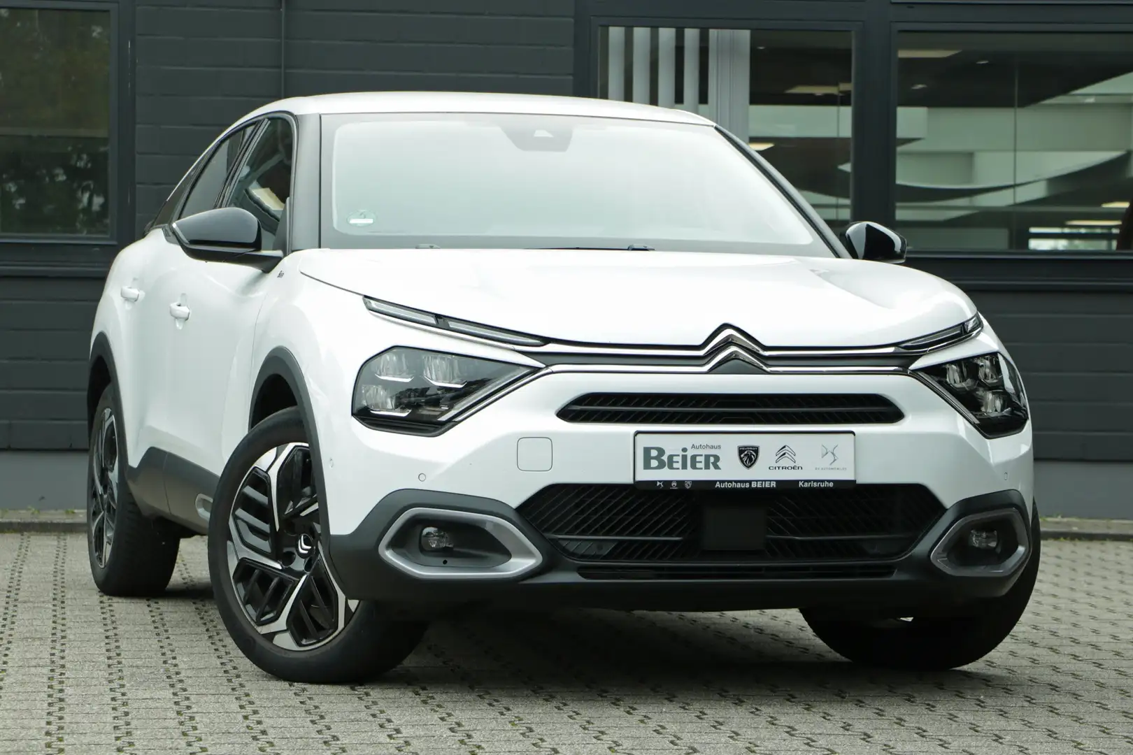 Citroen C4 1.2 PureTech 130 Shine Sitzh./ Navi/ Klimaau. Blanco - 2