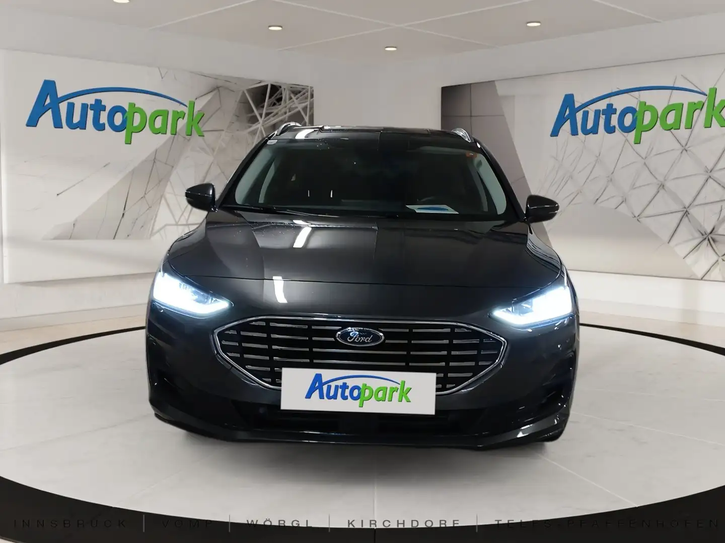 Ford Focus Titanium X Gris - 2