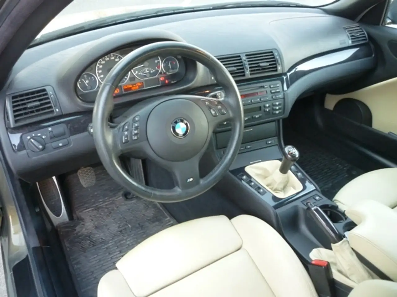 BMW 3 Series снимка BMW 3 Series