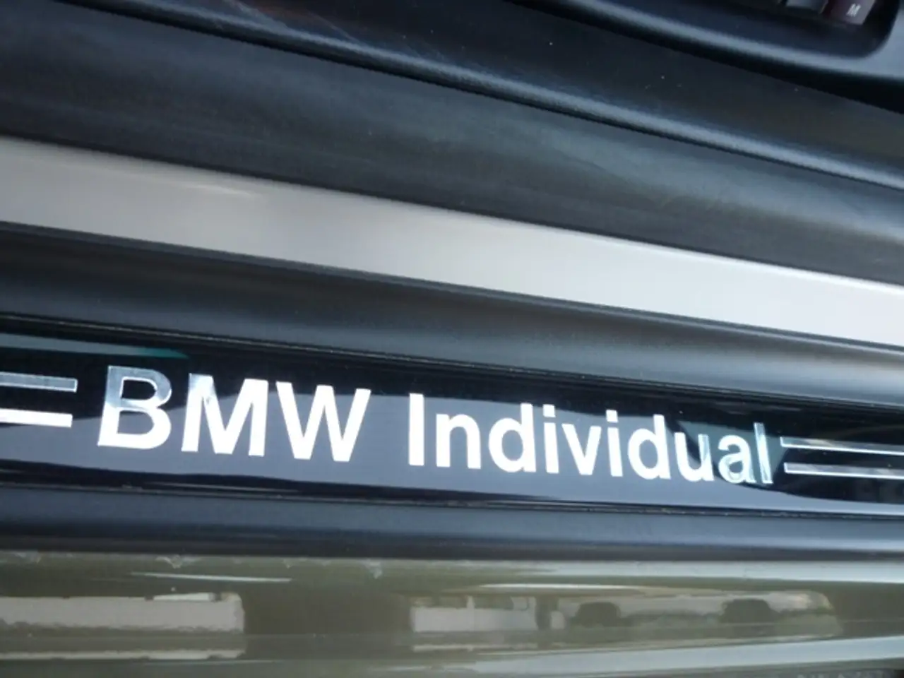 BMW 3 Series снимка BMW 3 Series