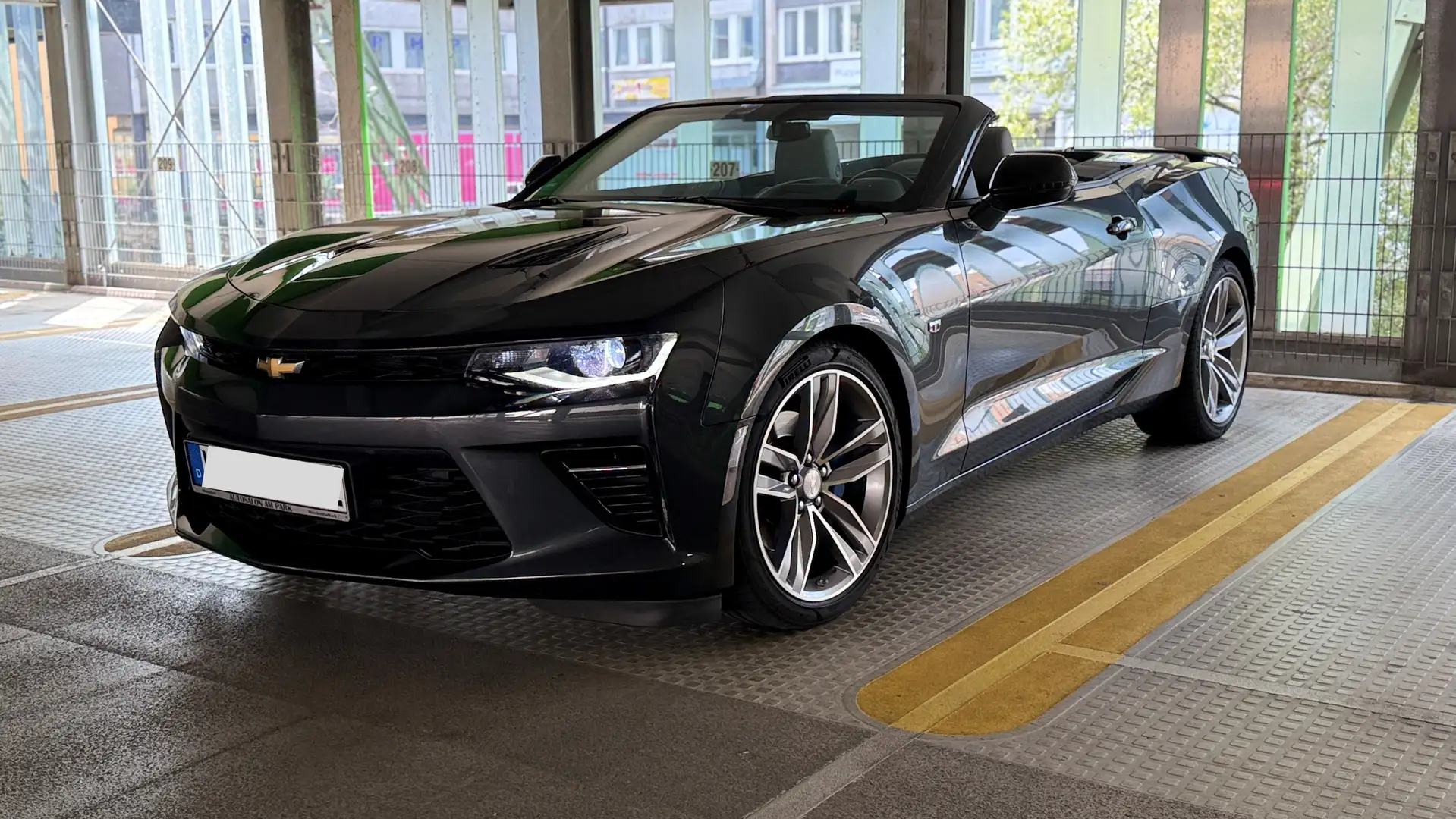 Chevrolet Camaro Cabriolet 6.2 V8, deutsches Modell Grau - 1