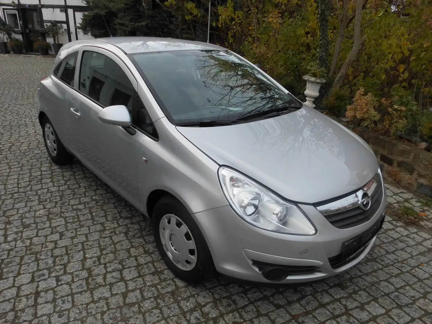 Opel Corsa Edition D Autogas (LPG) At Motor 42000km Silber - 1