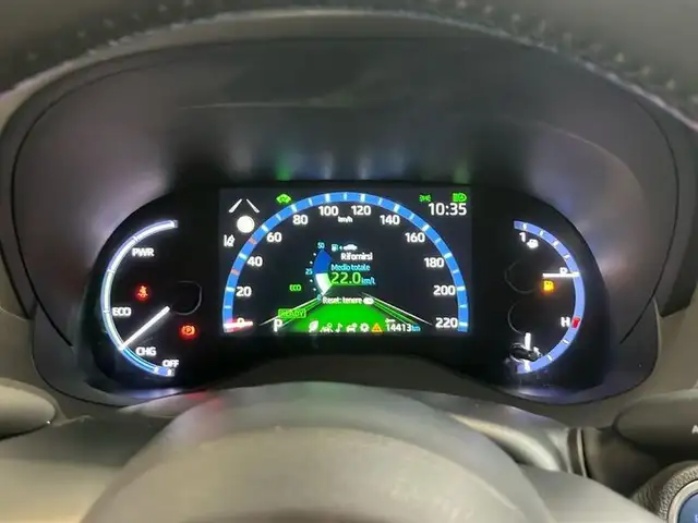 Toyota Yaris Cross view 13