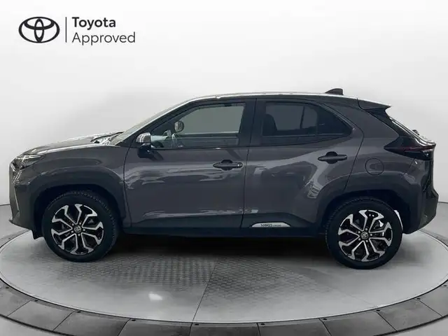 Toyota Yaris Cross view 4
