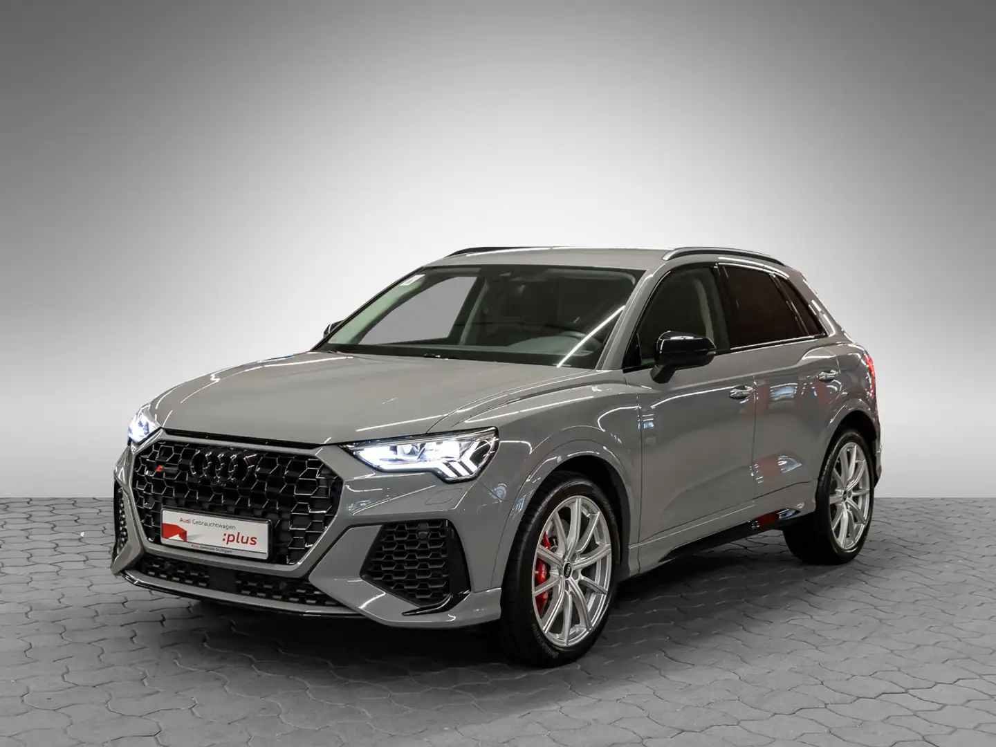 Audi RS Q3 2.5 TFSI quattro LED Navi ACC virtCo Kamera Grau - 2