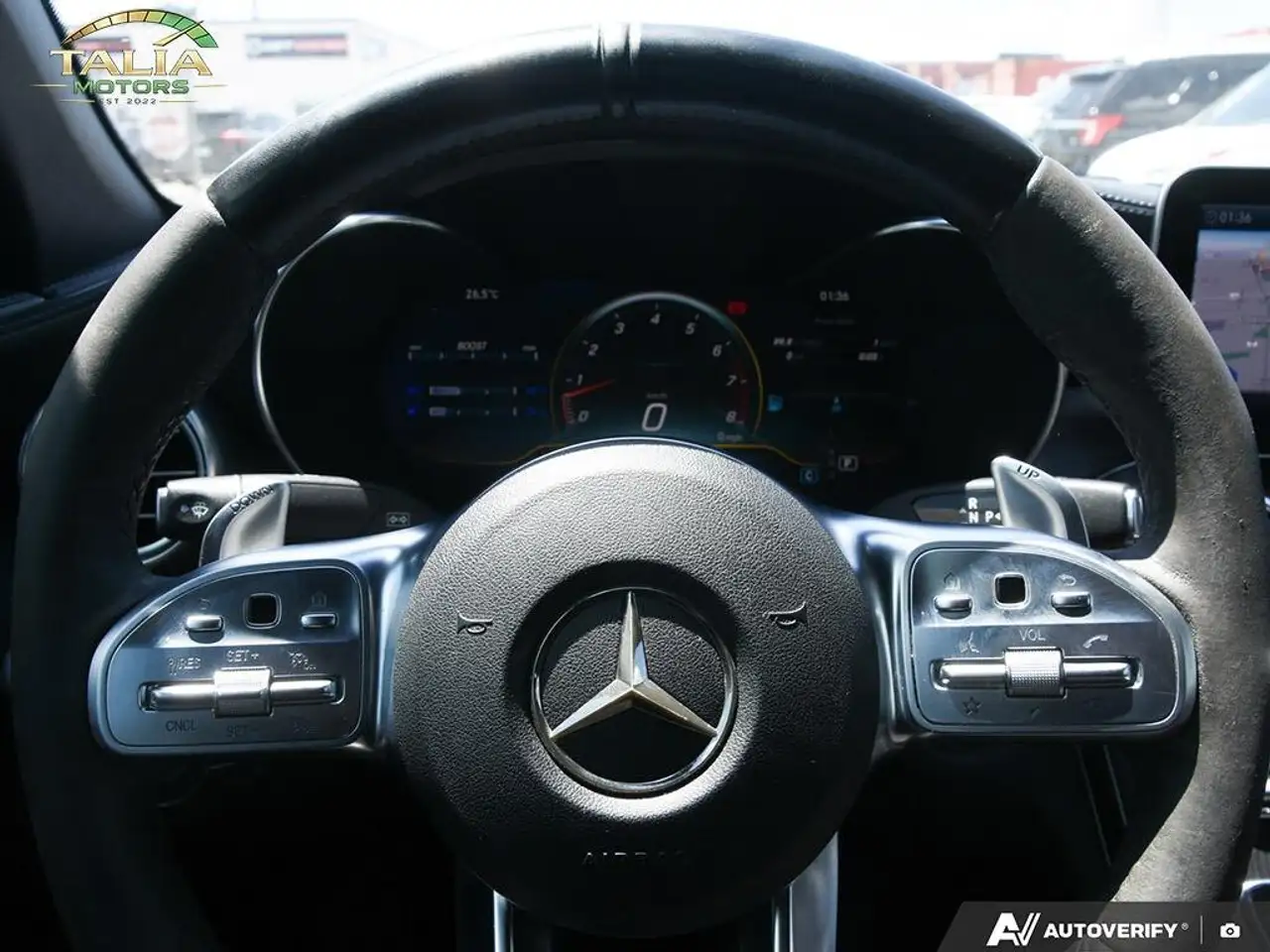 Mercedes-Benz C-Class снимка Mercedes-Benz C-Class