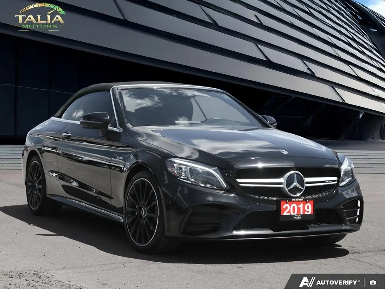 Mercedes-Benz C-Class снимка Mercedes-Benz C-Class