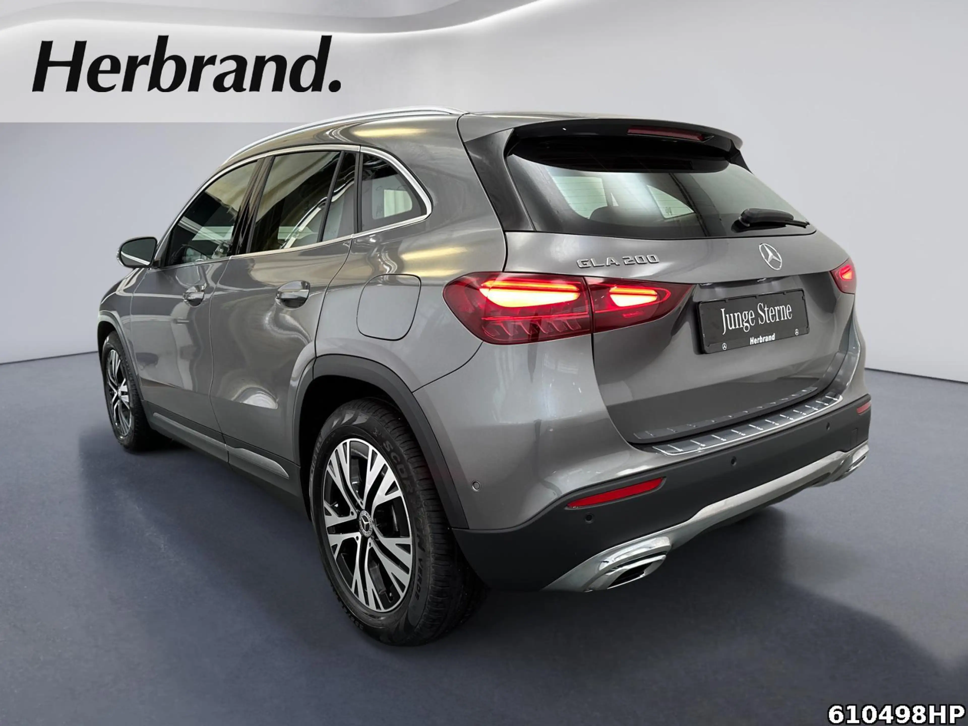 Mercedes-Benz GLA 200 Progressive Klimatronic,Kamera,EASYPACK — photo 4