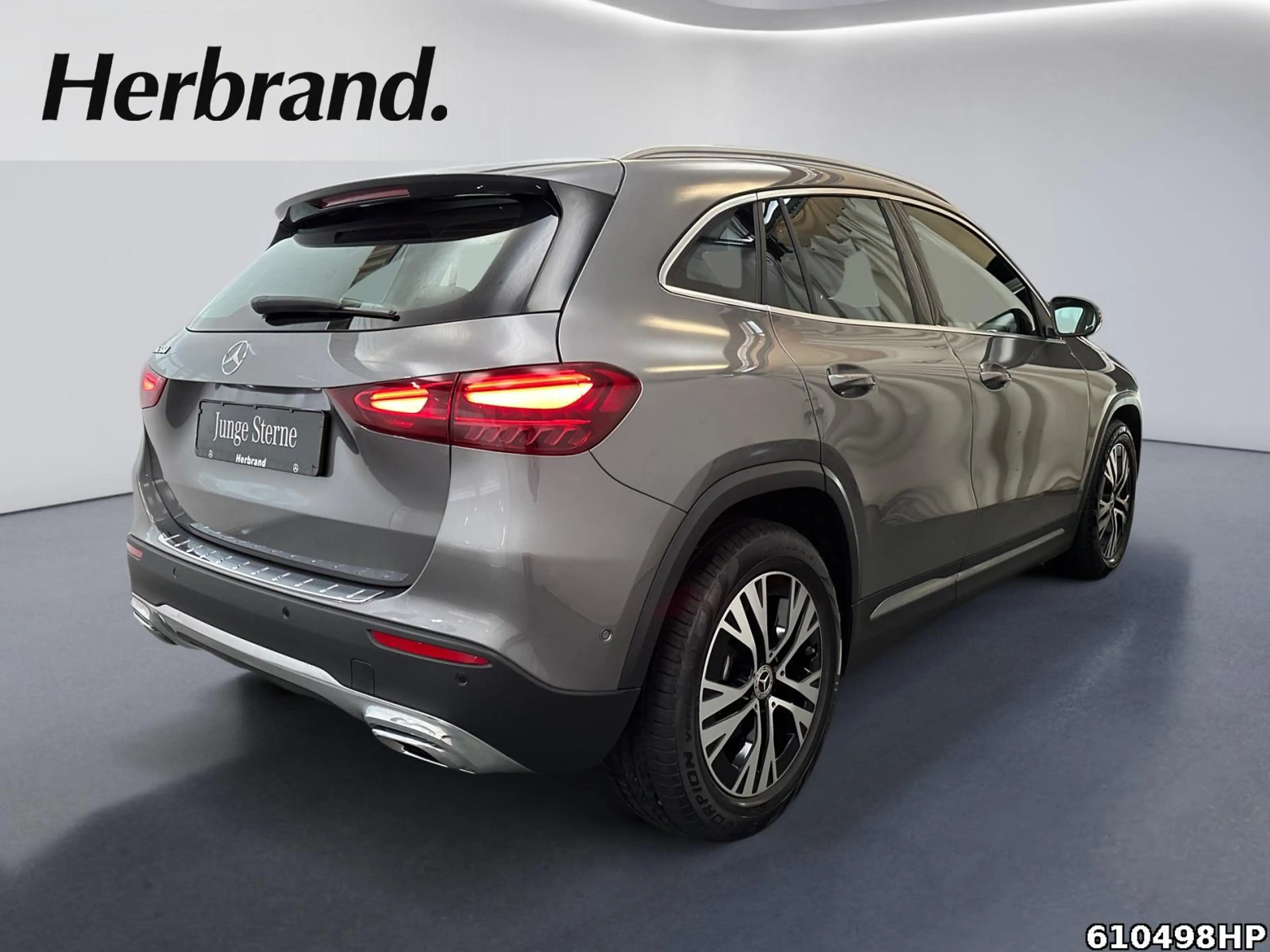 Mercedes-Benz GLA 200 Progressive Klimatronic,Kamera,EASYPACK — photo 3