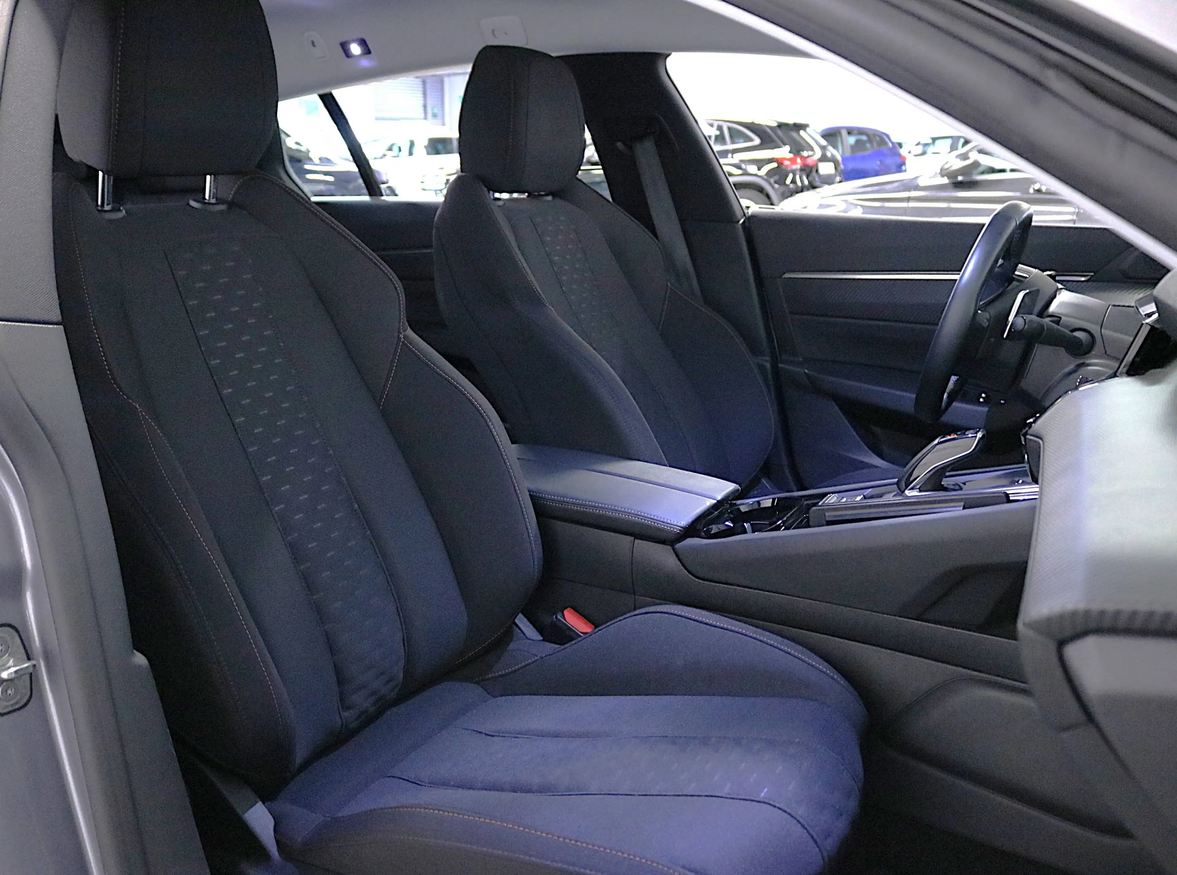 Peugeot 508 1.2 Pure Tech Active Pack*NAVI*KAMERA*180°*LED*PDC*KLIMAAUT*Tempo*u.v.m — photo 10
