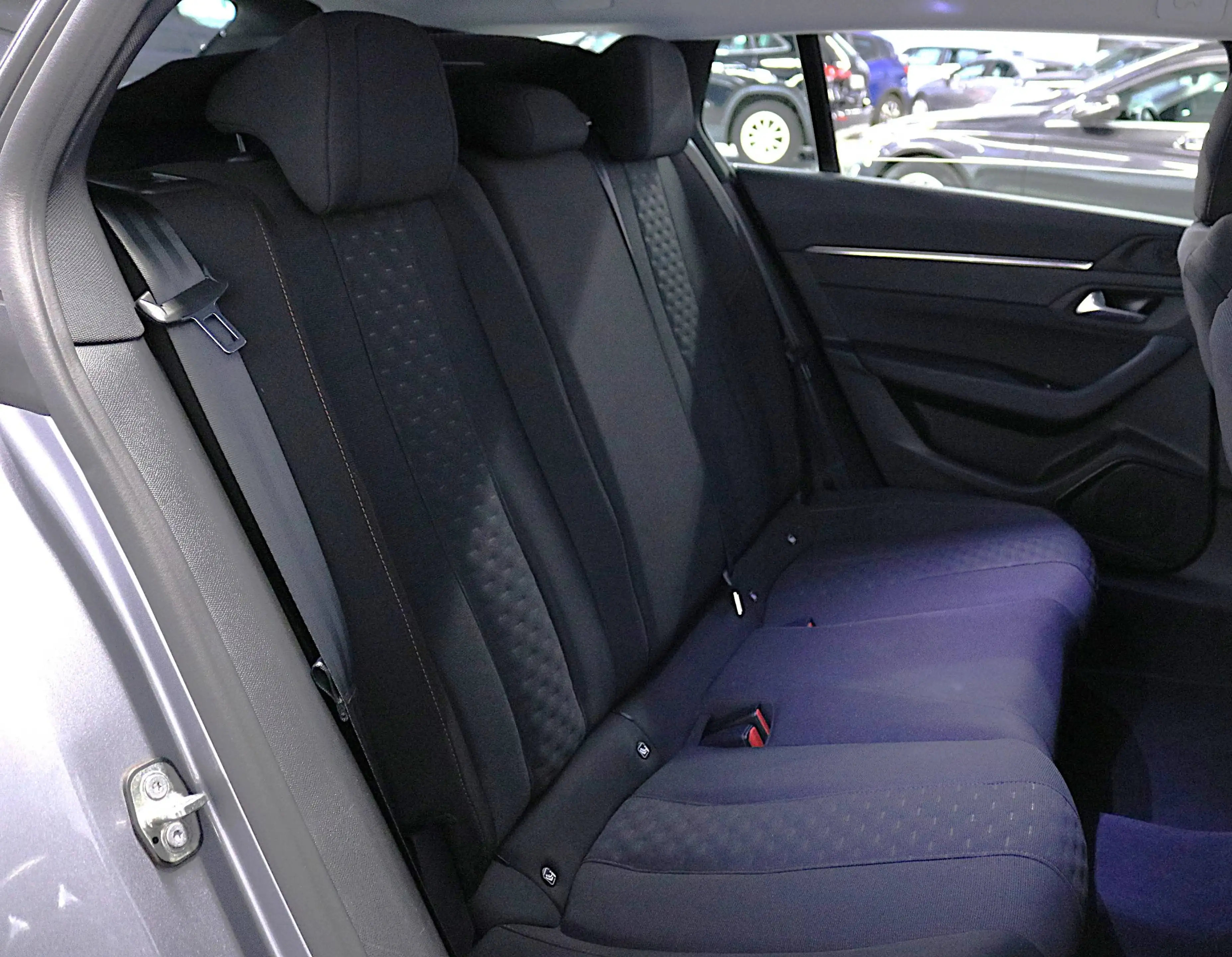 Peugeot 508 1.2 Pure Tech Active Pack*NAVI*KAMERA*180°*LED*PDC*KLIMAAUT*Tempo*u.v.m — photo 12