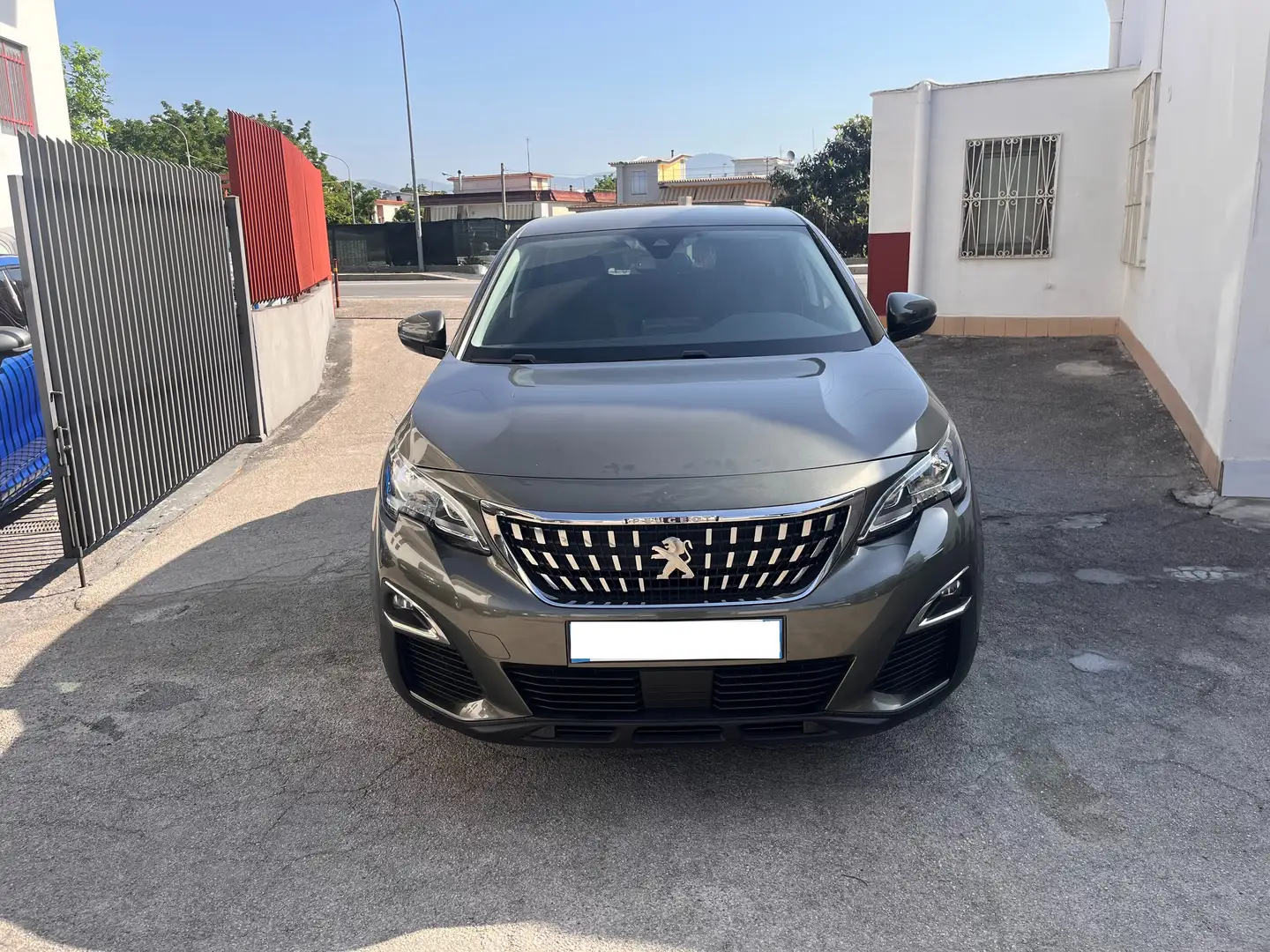 Peugeot 3008 1.6 DIESEL CAMBIO AUTOMATICO BUSINESS  2020 Bruin - 1