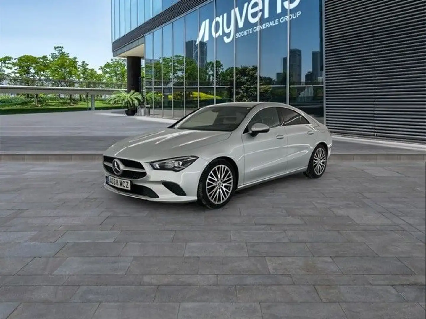 Mercedes-Benz CLA 180 7G-DCT Plateado - 1