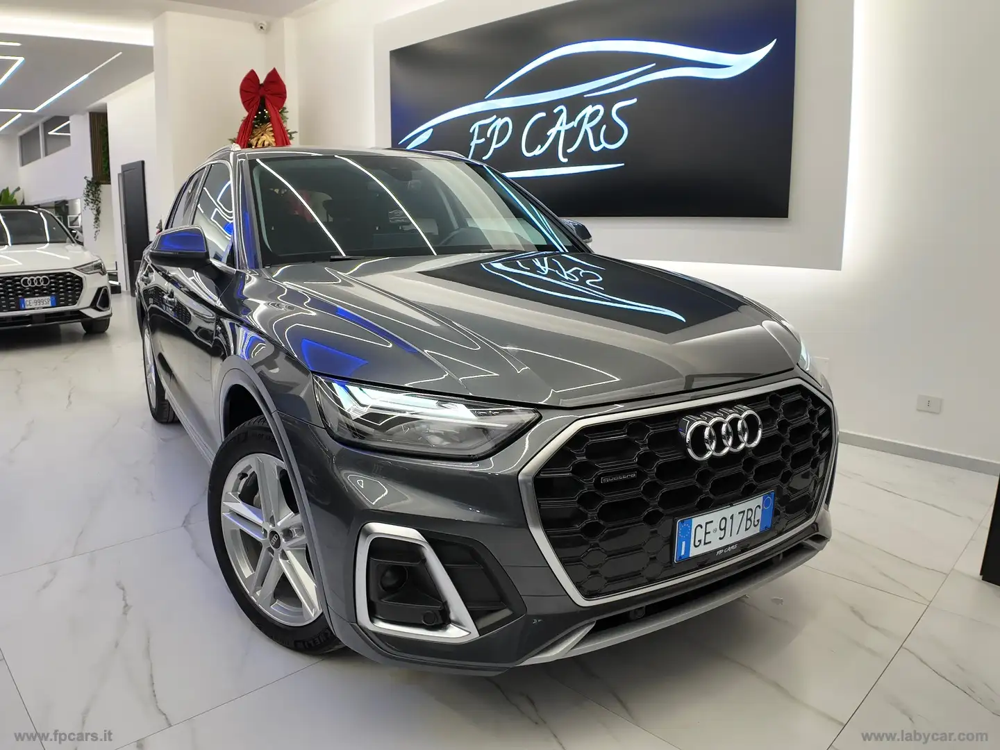 Audi Q5 40 TDI 204CV qu. S tr. S line plus Grau - 1