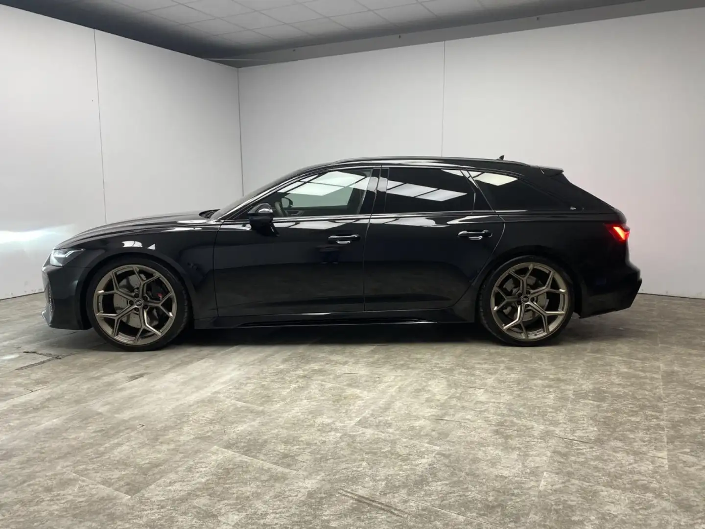 Audi RS6 Avant performance 4.0 TFSI quattro Standheizung + Schwarz - 2