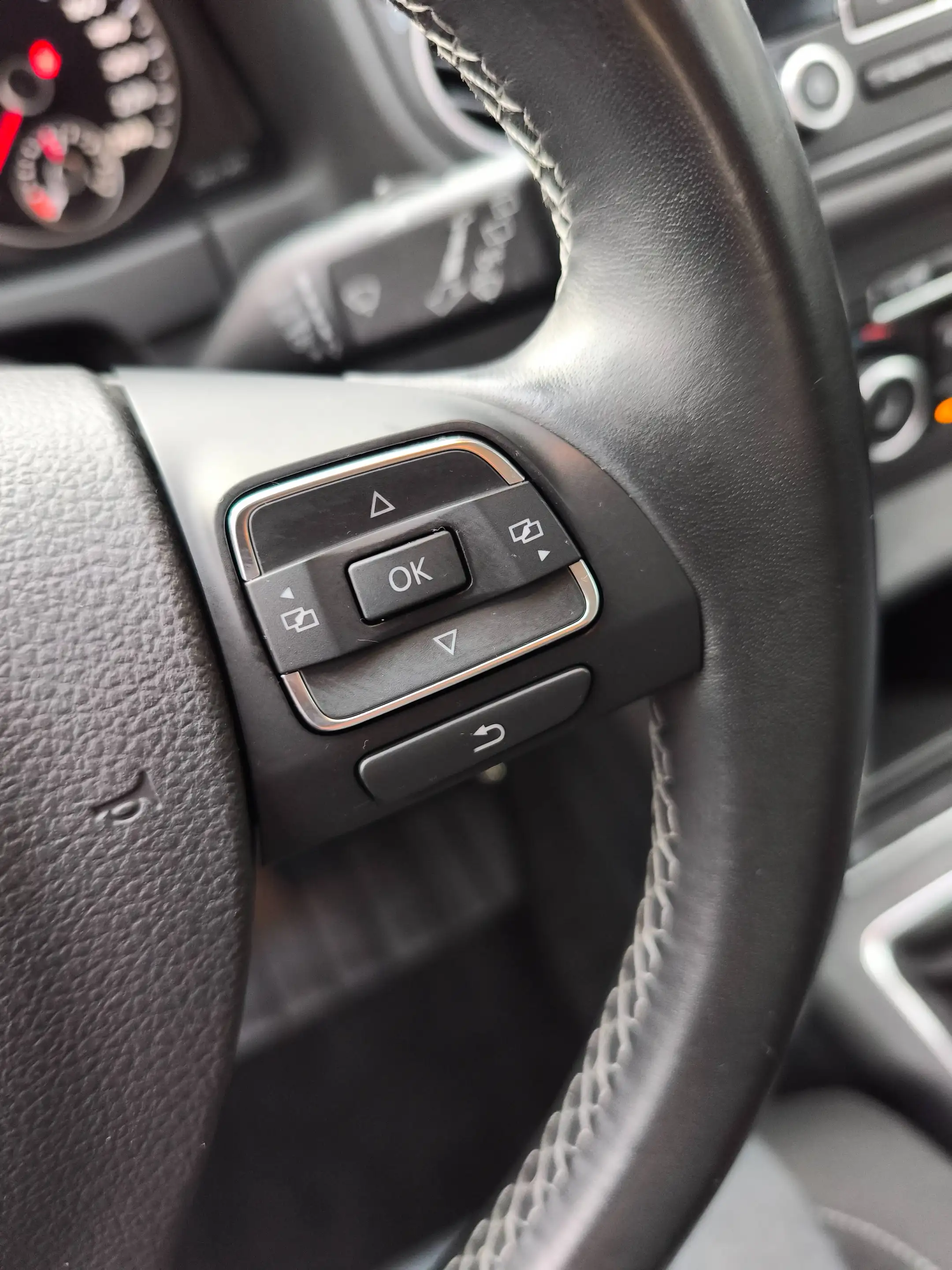 Volkswagen Golf Plus Style 1.6 TDI I.HAND/KLIMA/SHZ/PDC/TEMPOMAT/SERVICEGEPFLEGT/LS/ — photo 14