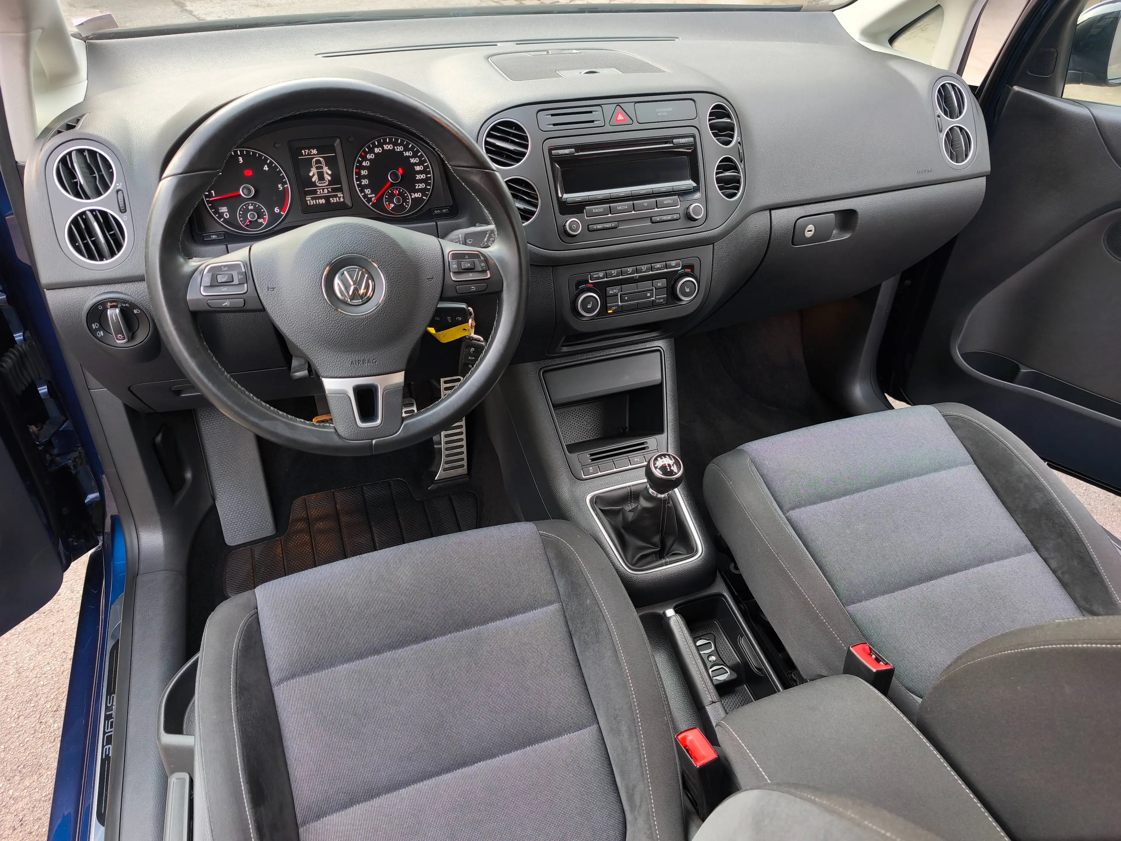 Volkswagen Golf Plus Style 1.6 TDI I.HAND/KLIMA/SHZ/PDC/TEMPOMAT/SERVICEGEPFLEGT/LS/ — photo 5