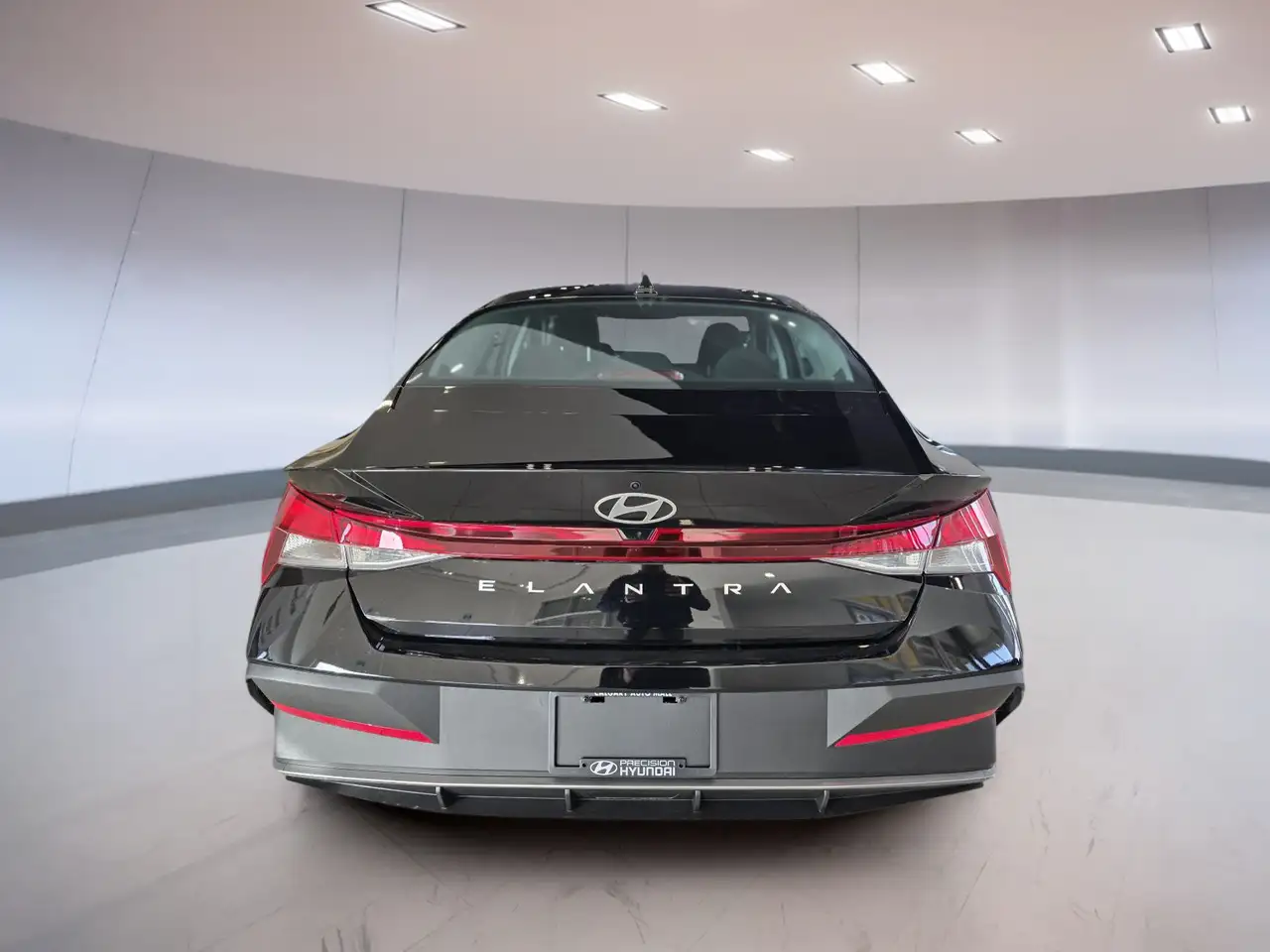 Hyundai ELANTRA снимка Hyundai ELANTRA