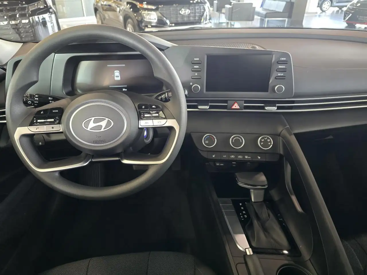 Hyundai ELANTRA снимка Hyundai ELANTRA