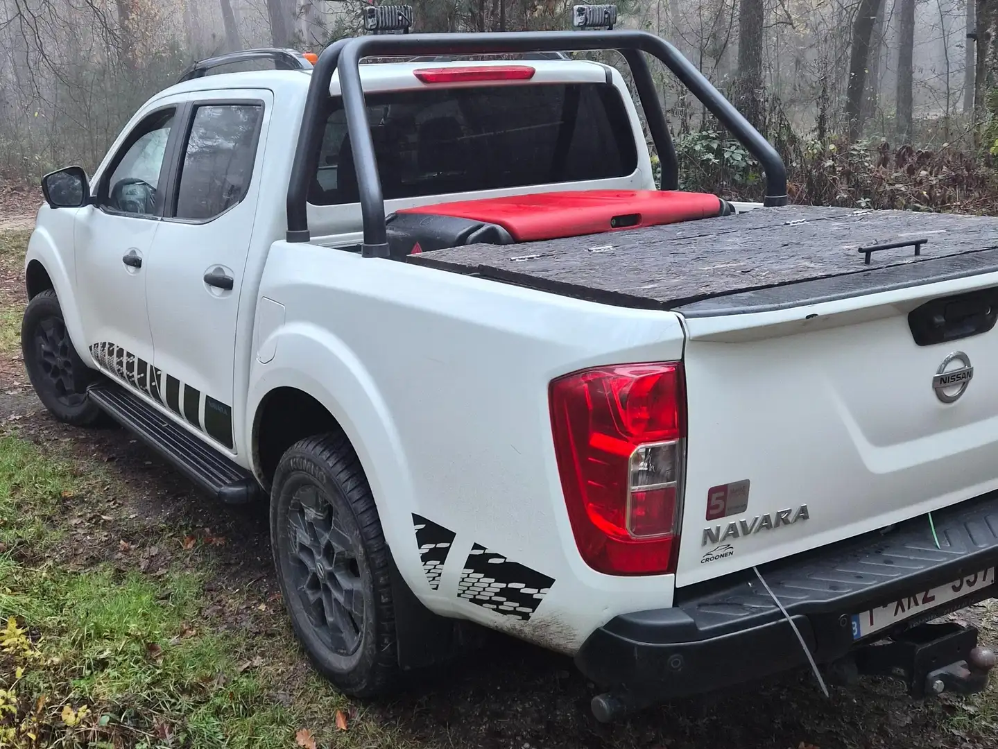 Nissan Navara N'Guard Wit - 1