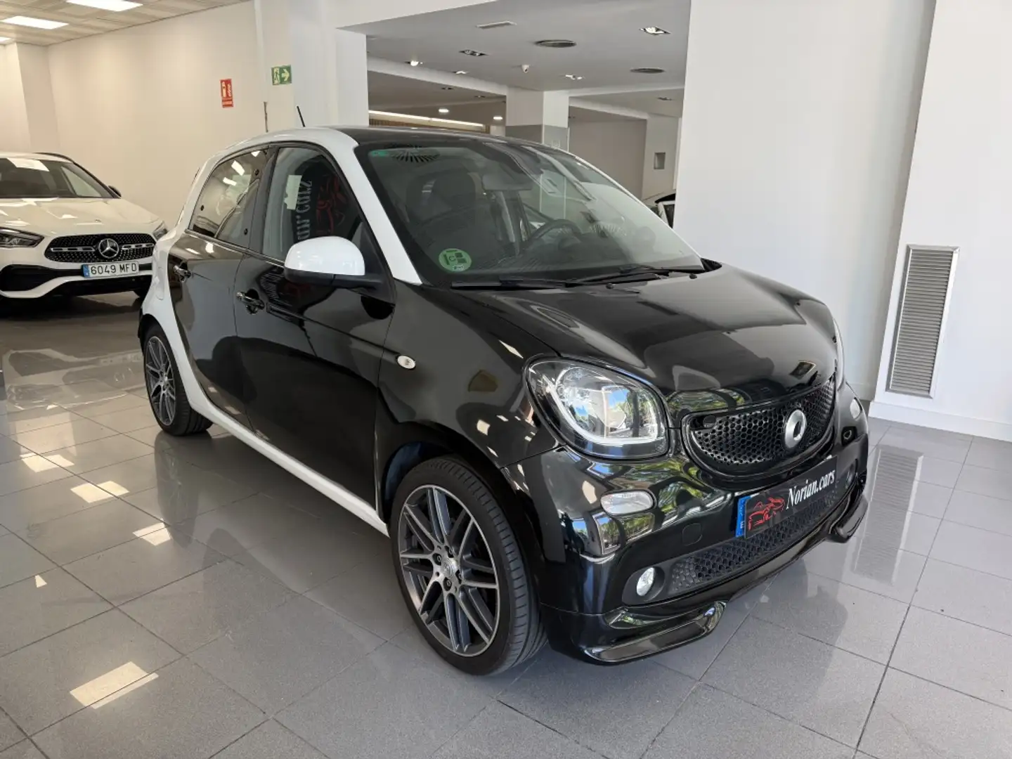 smart forFour 66 Perfect Aut. Negro - 1