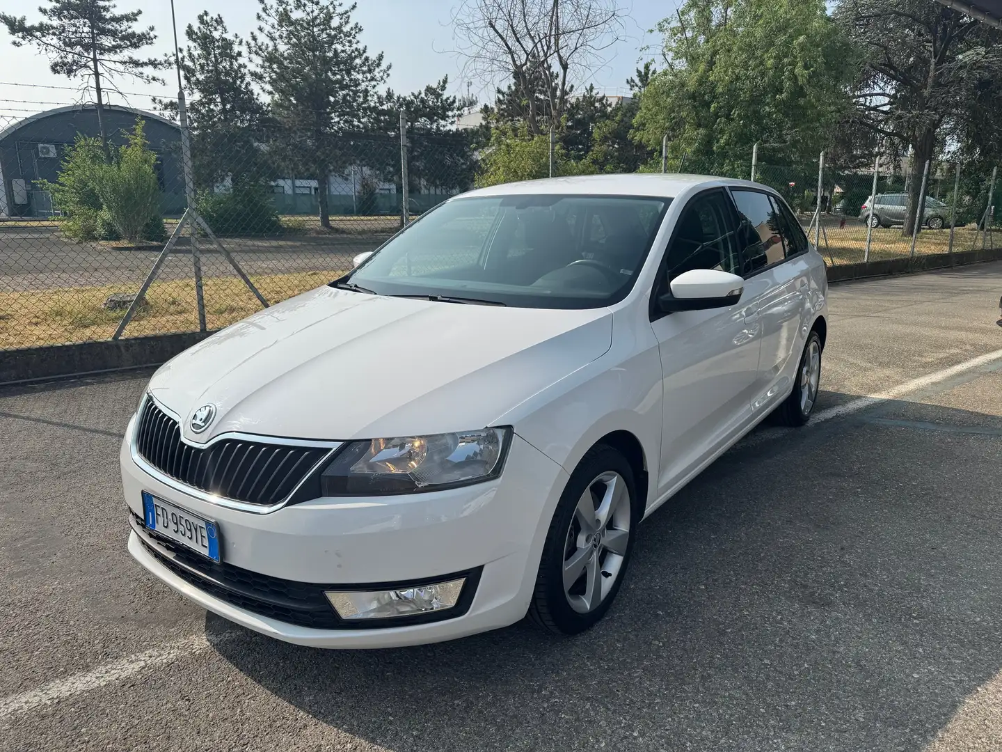 Skoda Rapid/Spaceback Rapid Spaceback 1.6 Tdi Ambition 115CV Blanco - 1