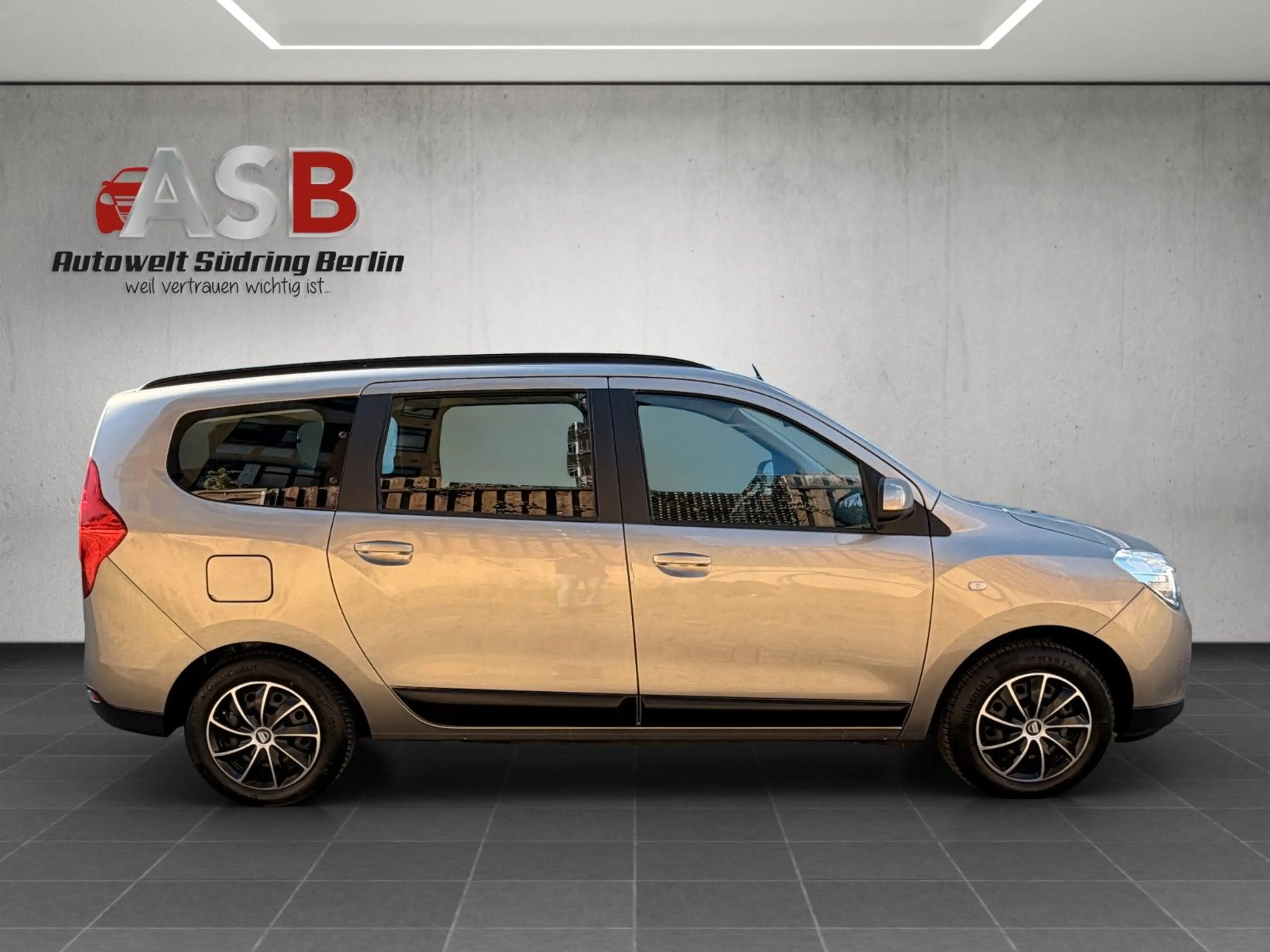 Dacia Lodgy Laureate*7-Sitzer*Klima*1.Hand — photo 10
