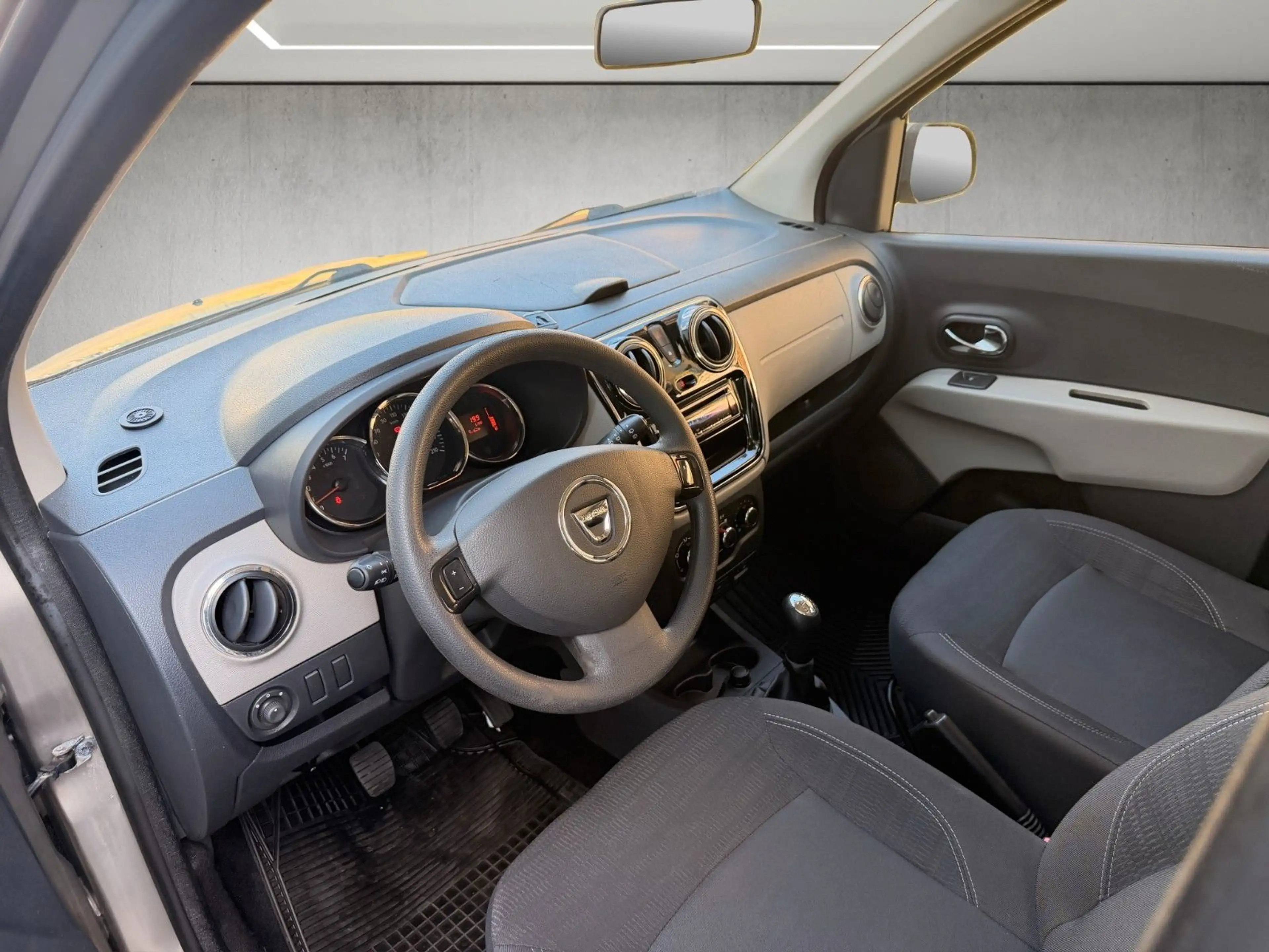 Dacia Lodgy Laureate*7-Sitzer*Klima*1.Hand — photo 12