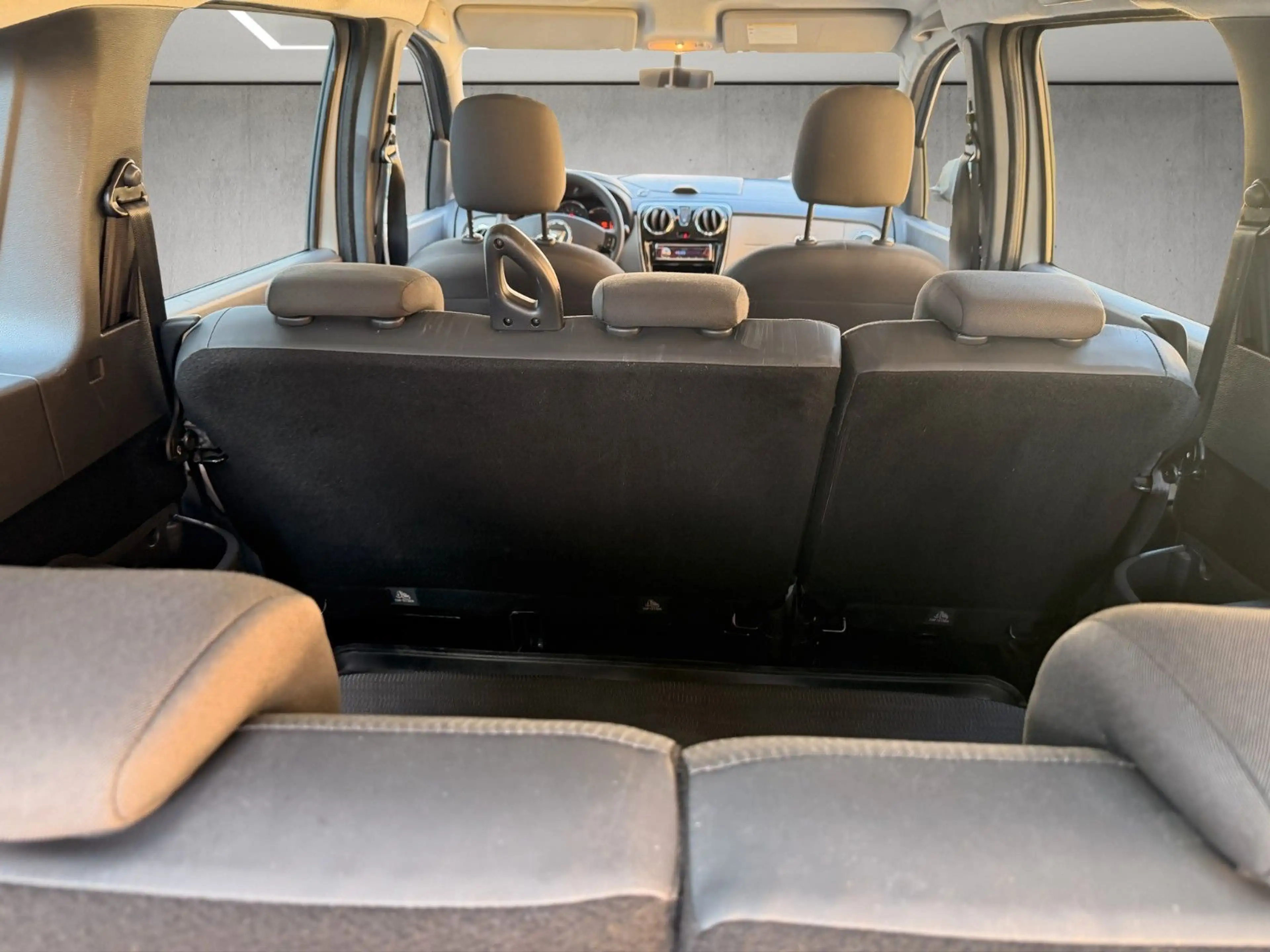 Dacia Lodgy Laureate*7-Sitzer*Klima*1.Hand — photo 5