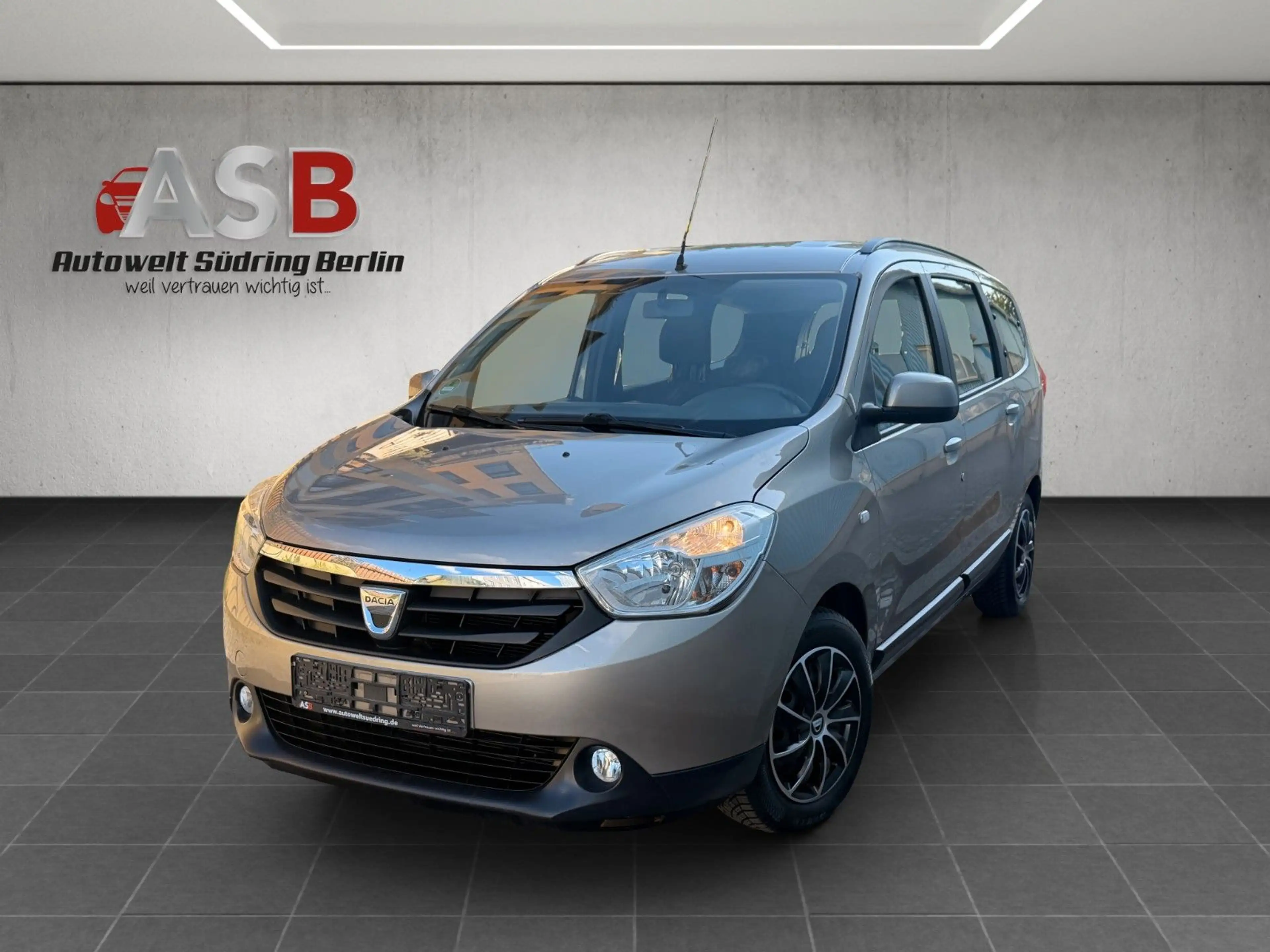Dacia Lodgy Laureate*7-Sitzer*Klima*1.Hand