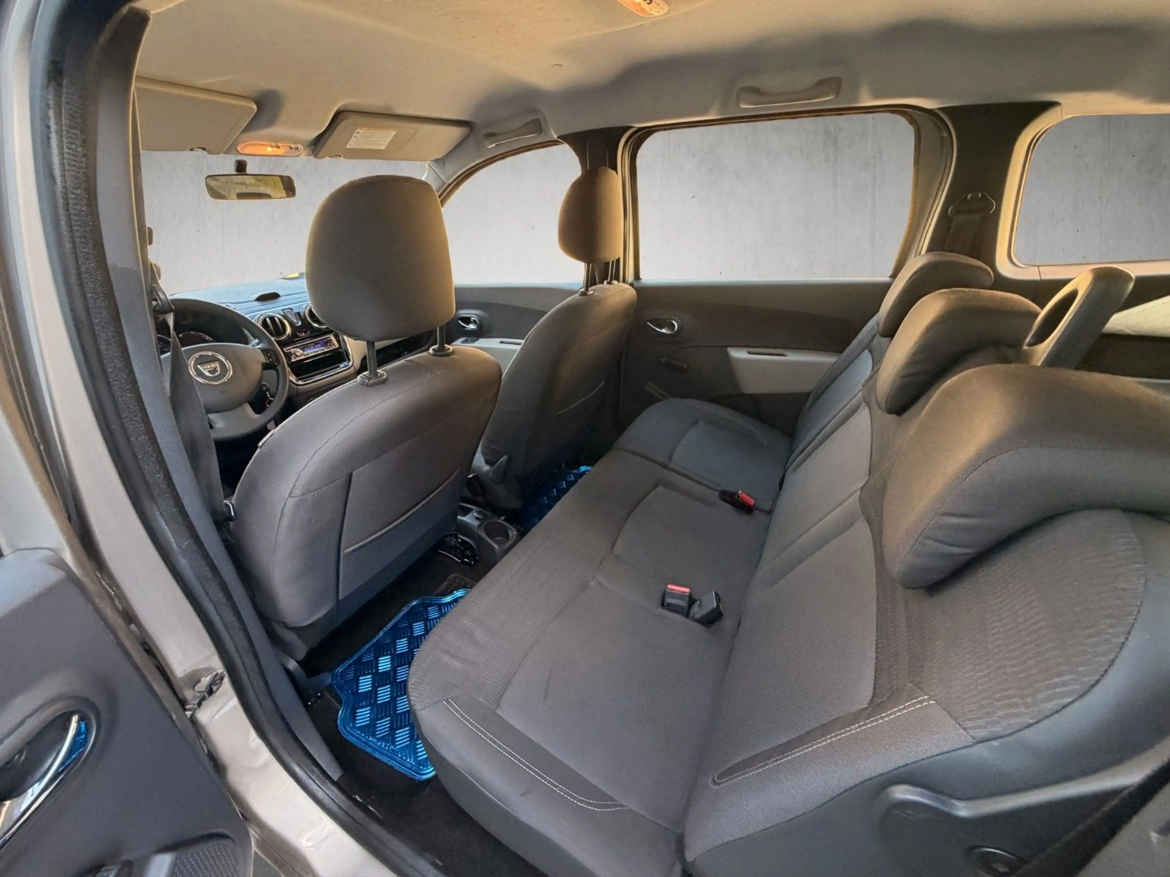 Dacia Lodgy Laureate*7-Sitzer*Klima*1.Hand — photo 13