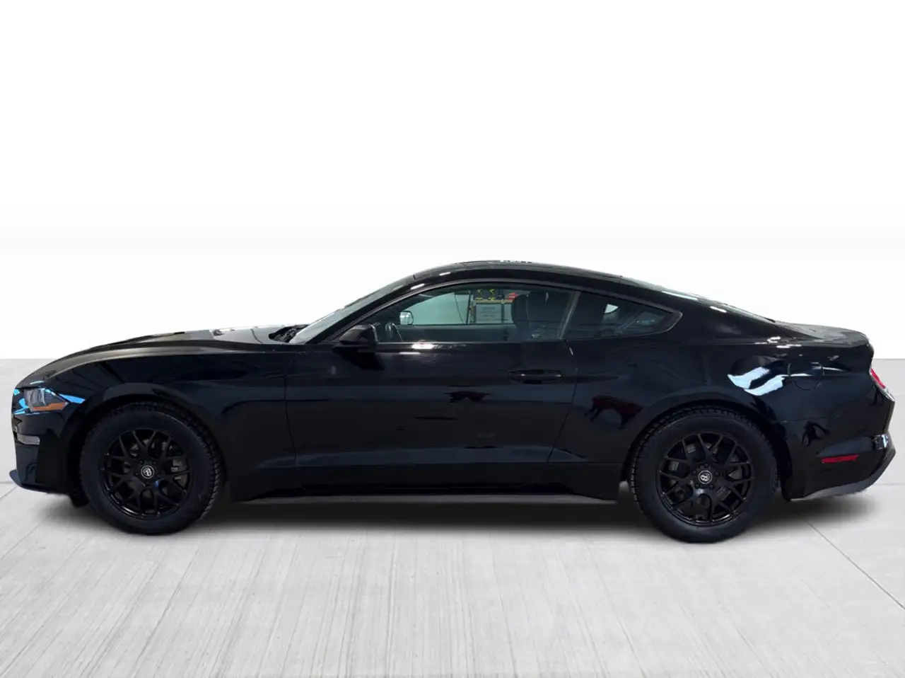 Ford Mustang снимка Ford Mustang