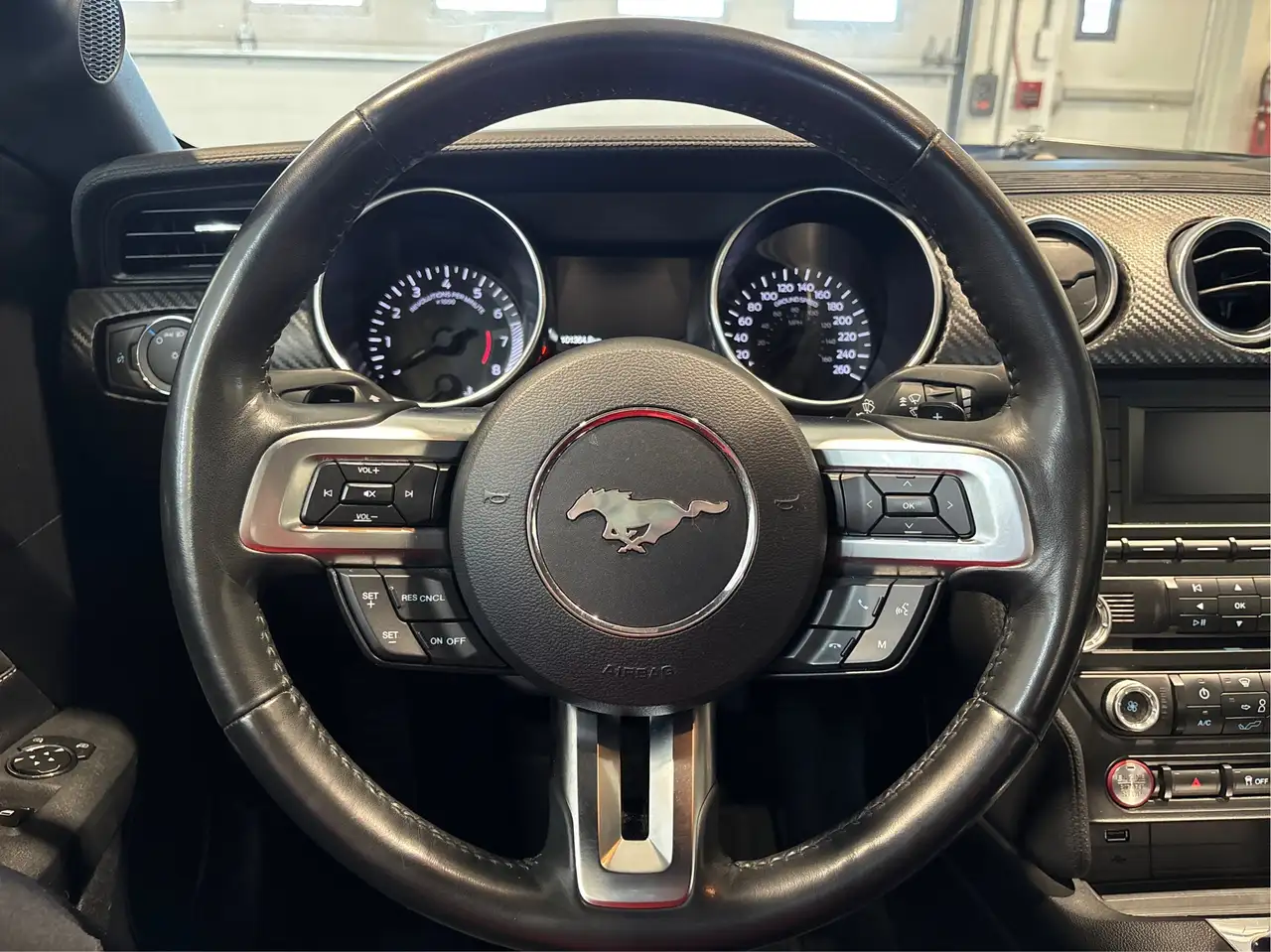 Ford Mustang снимка Ford Mustang