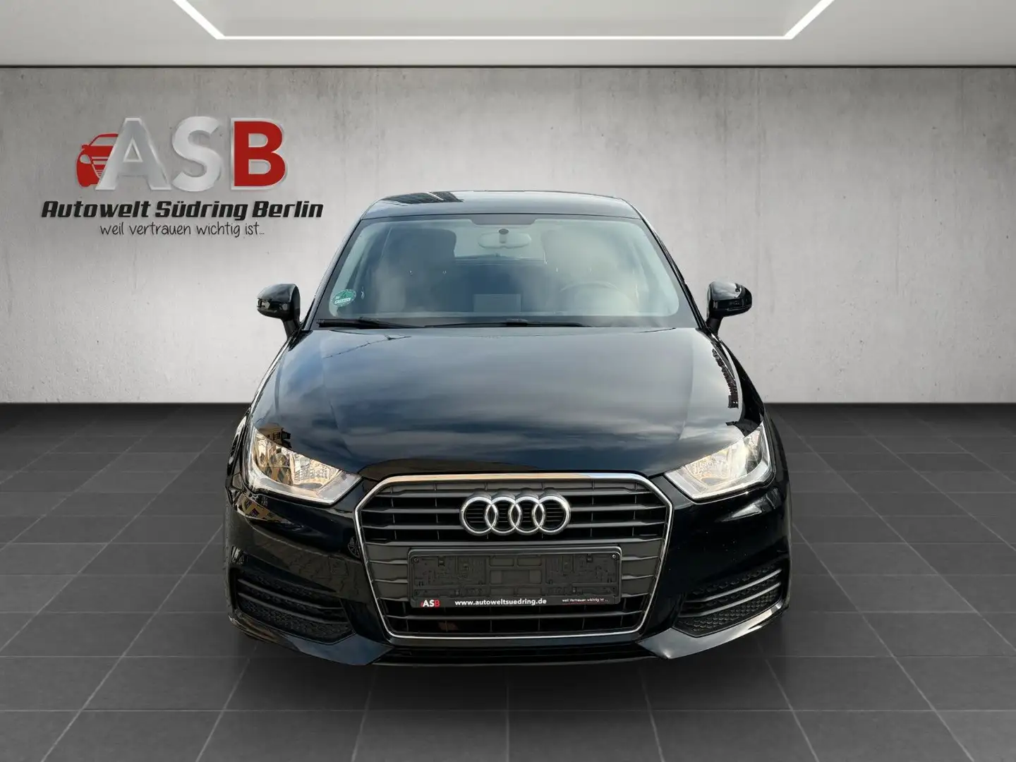 Audi A1 Sportback basis 2.Hand*Klimaanlage*Alu Zwart - 2