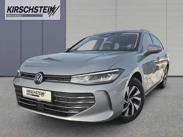 Volkswagen Passat Variant 1.5 eTSI Business AHK Standheizung