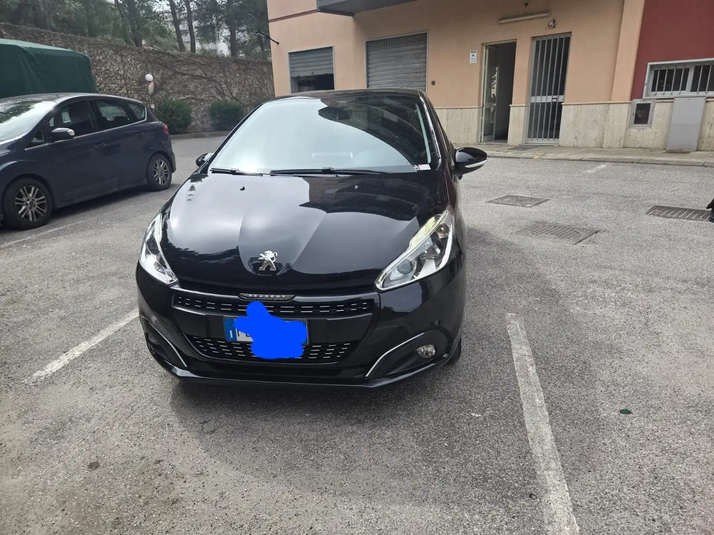 Peugeot 208 5p 1.6 bluehdi Black Line 75cv - 1