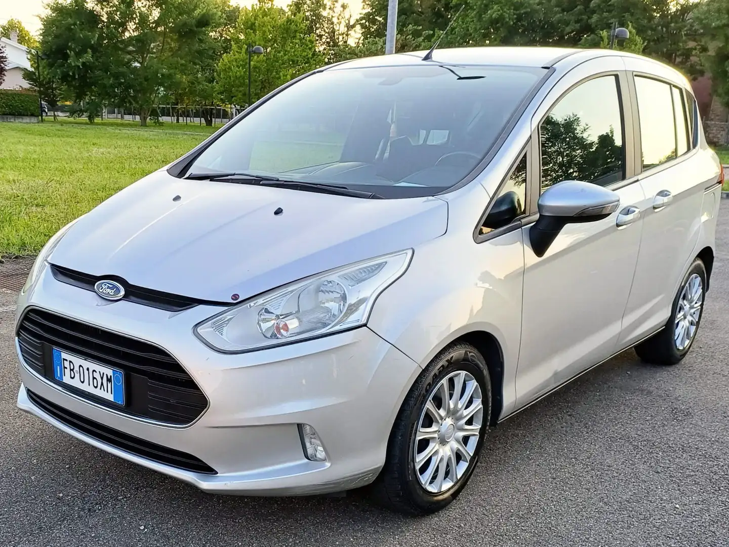 Ford B-Max B-Max 1.5 tdci Business Titanium 75cv E6 Silver - 2