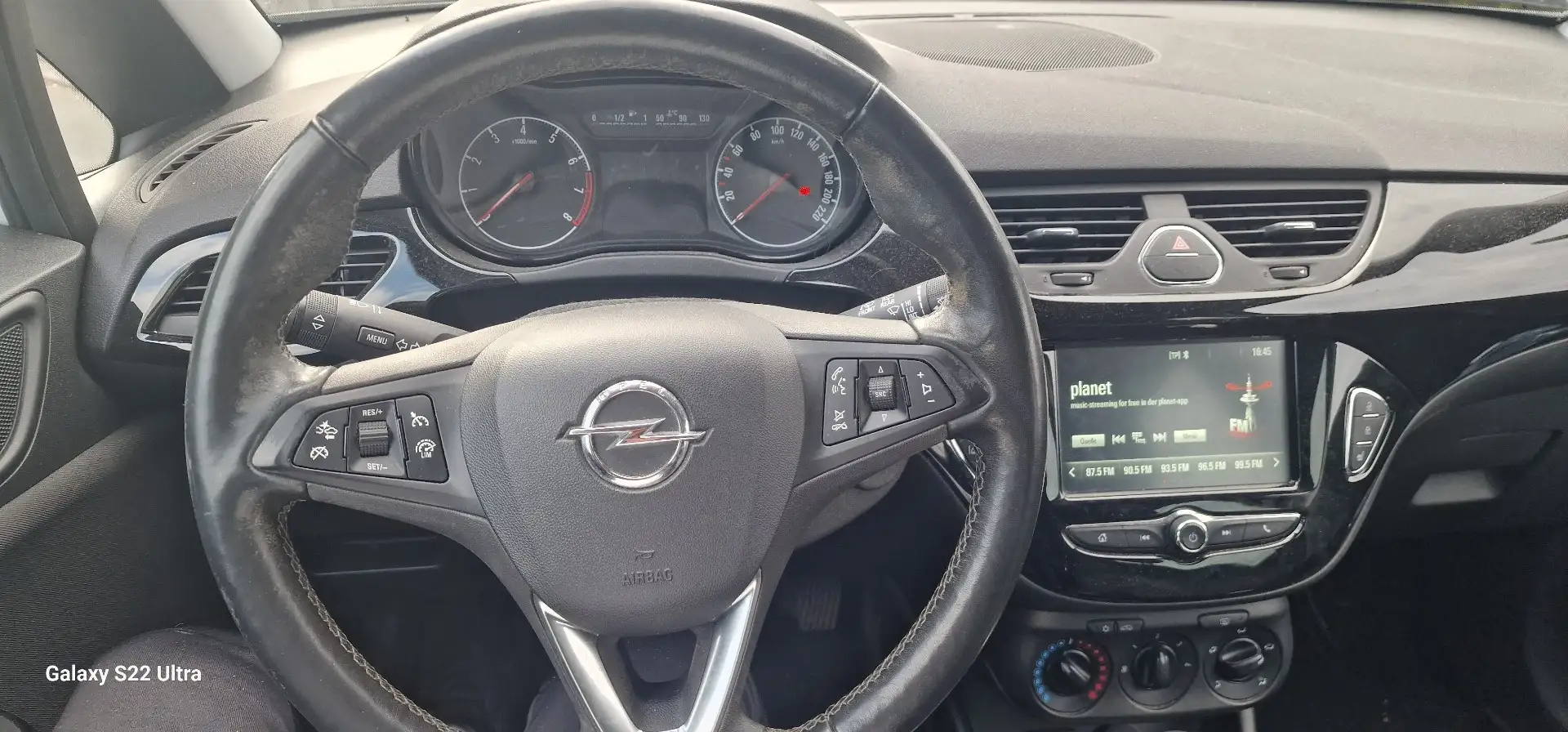 Opel Corsa 1.4 On - 2